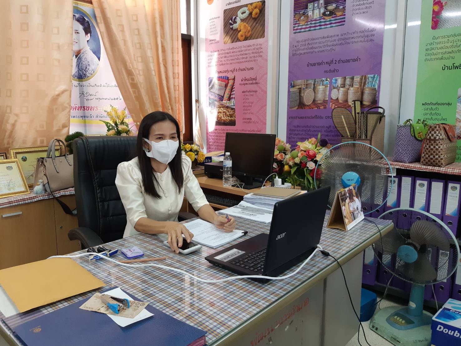? พช.ขอนแก่น : ประชุมประจำเดือนหัวหน้ากลุ่มงานฯ/หัวหน้าฝ่ายฯ พัฒนาการอำเภอ และเจ้าหน้าที่พัฒนาชุมชนจังหวัดขอนแก่น ครั้งที่ 4/2563 ผ่านระบบ sessioncall ?