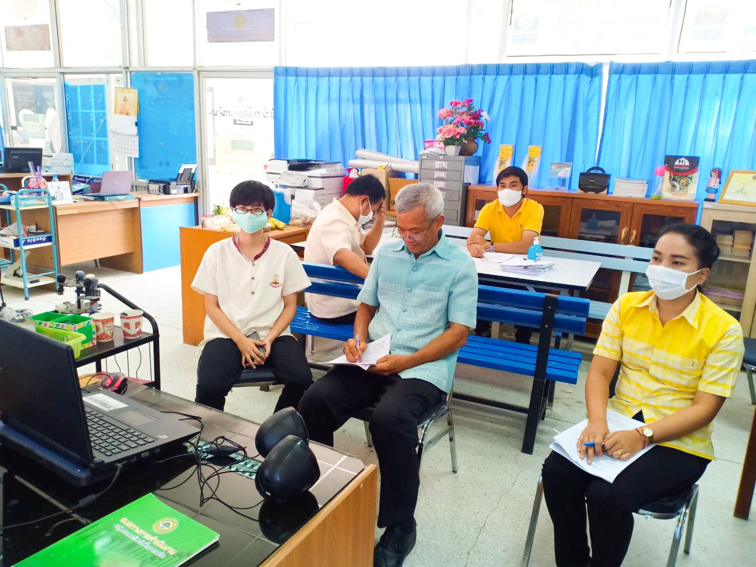 ? พช.ขอนแก่น : ประชุมประจำเดือนหัวหน้ากลุ่มงานฯ/หัวหน้าฝ่ายฯ พัฒนาการอำเภอ และเจ้าหน้าที่พัฒนาชุมชนจังหวัดขอนแก่น ครั้งที่ 4/2563 ผ่านระบบ sessioncall ?