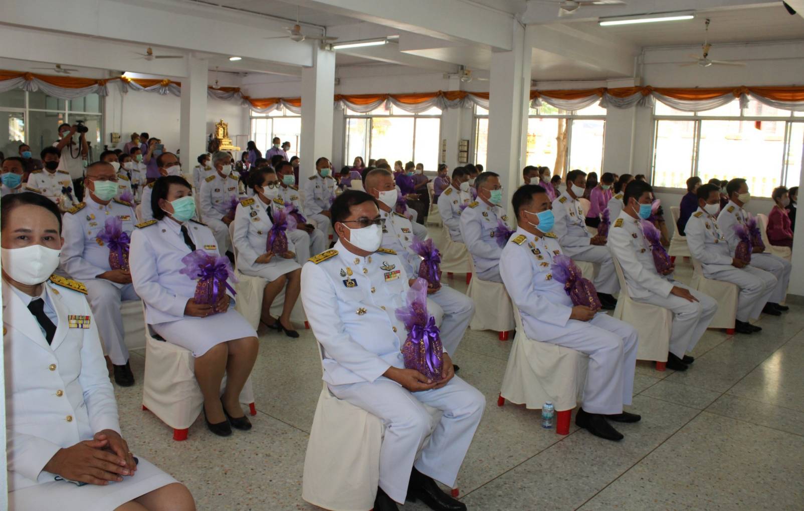 ? จังหวัดขอนแก่น จัดพิธีรับมอบเมล็ดพันธุ์ผักพระราชทานจากศูนย์พัฒนาพันธุ์พืชจักรพันธ์เพ็ญศิริฯ ผ่านโครงการ “ทหารพันธุ์ดี” มลฑลทหารบกที่ 23 จังหวัดขอนแก่น ?