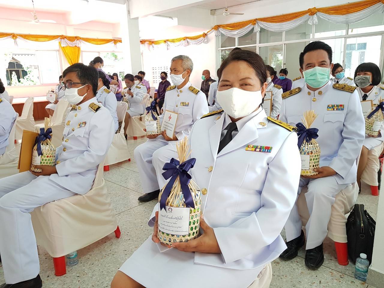 ? จังหวัดขอนแก่น จัดพิธีทอดผ้าป่าเมล็ดพันธุ์ผัก และพิธีมอบเมล็ดพันธุ์ผัก ตามโครงการ 90 วัน “ปลูกผักสวนครัว เพื่อสร้างความมั่นคงทางอาหาร” ?