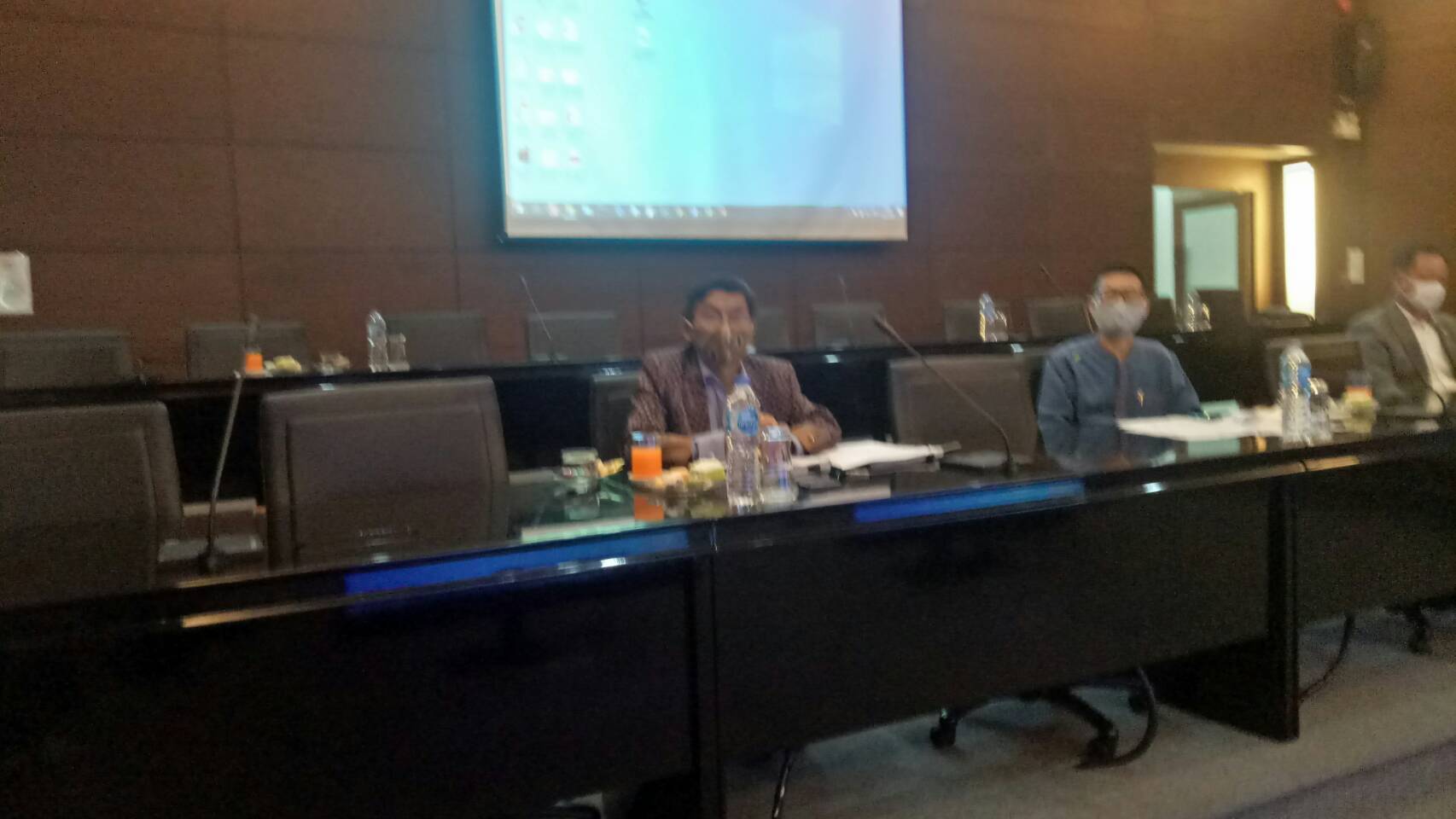 ? พช.ขอนแก่น : ร่วมประชุมขับเคลื่อนเมืองหัตถกรรมโลกแห่งผ้ามัดหมี่?