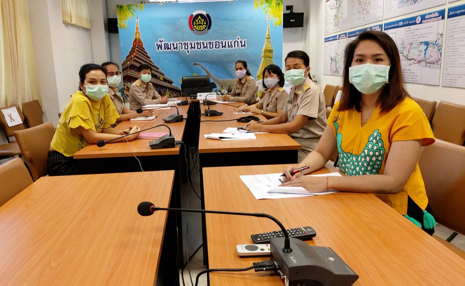 ? พช.ขอนแก่น : ร่วมรับฟังการประชุมคณะทำงานติดตามเร่งรัดการใช้จ่ายงบประมาณรายจ่าย ประจำปีงบประมาณ พ.ศ.2563 ของกรมการพัฒนาชุมชน ครั้งที่ 2/2563 ?