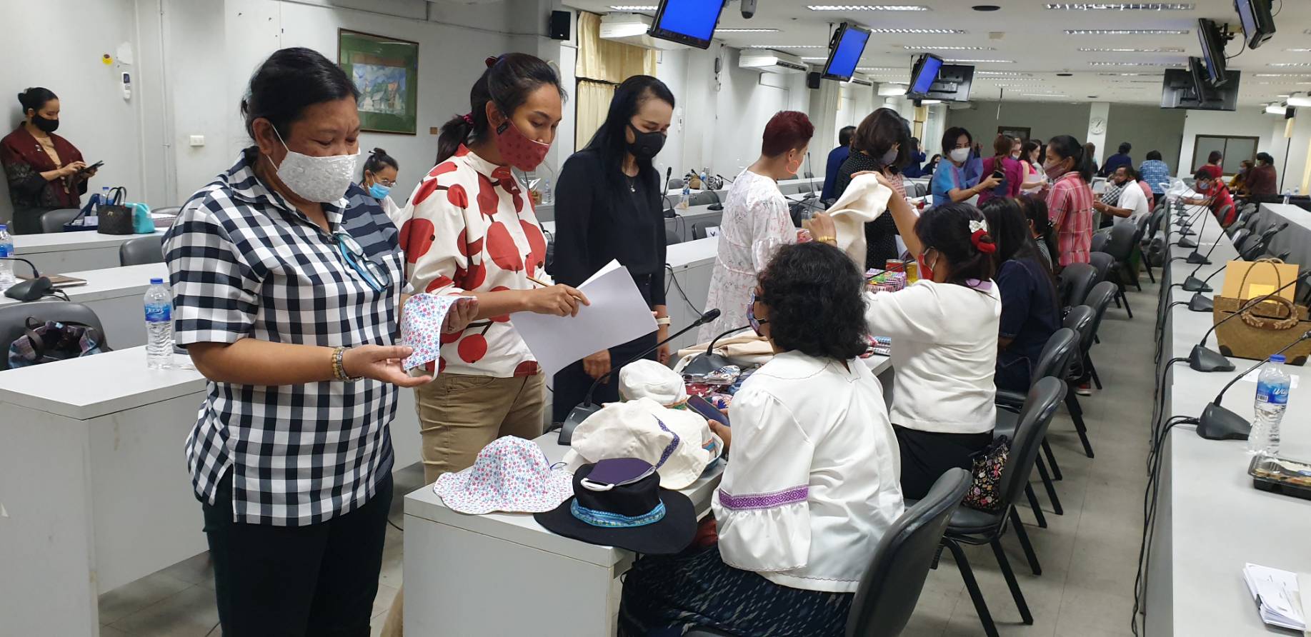 ?จังหวัดขอนแก่น หนุนผลิตภัณฑ์ OTOP เด่น สร้างรายได้สู่ชุมชน?