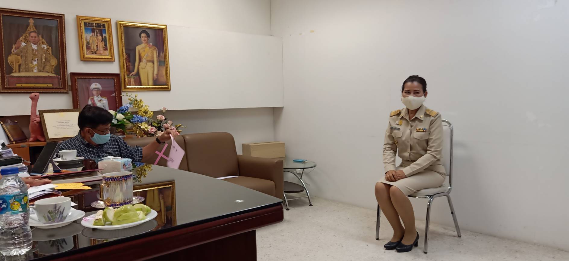 ? พช.ขอนแก่น หนุนข้าราชการดีเด่น “พัฒนากรแหวนทอง สร้อยคอคล้องใจพัฒนาการอำเภอ กำไลทองของเธอนักวิชาการ” ประจำปี 2563 ?
