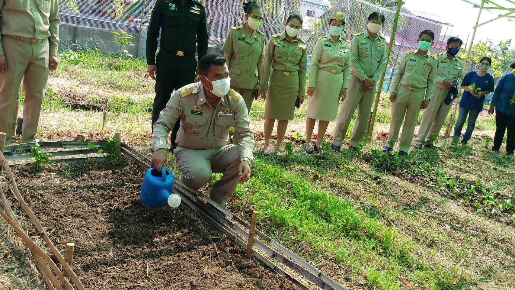 ? พช.ขอนแก่น จับมือภาคีรวมพลังสร้าง “คลังเมล็ดพันธุ์ผัก” ขยายผล 90 วัน ปลูกผักสวนครัว สร้างความมั่นคงทางอาหาร” ?
