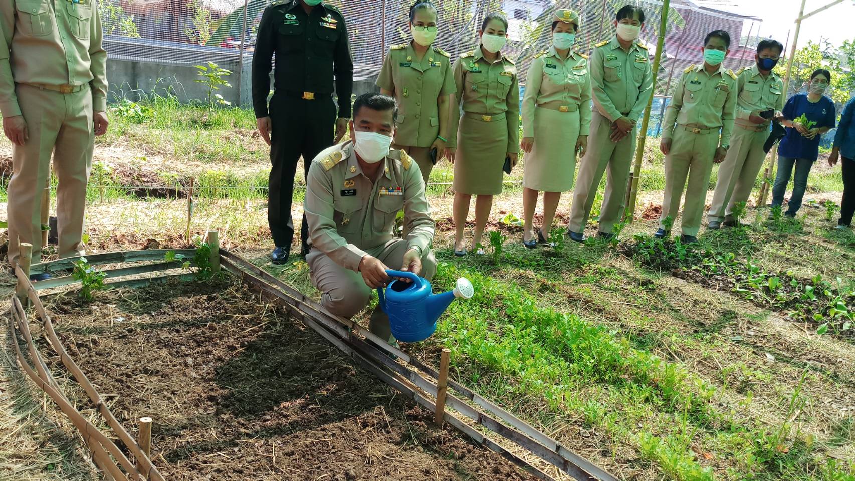 ? พช.ขอนแก่น จับมือภาคีรวมพลังสร้าง “คลังเมล็ดพันธุ์ผัก” ขยายผล 90 วัน ปลูกผักสวนครัว สร้างความมั่นคงทางอาหาร” ?