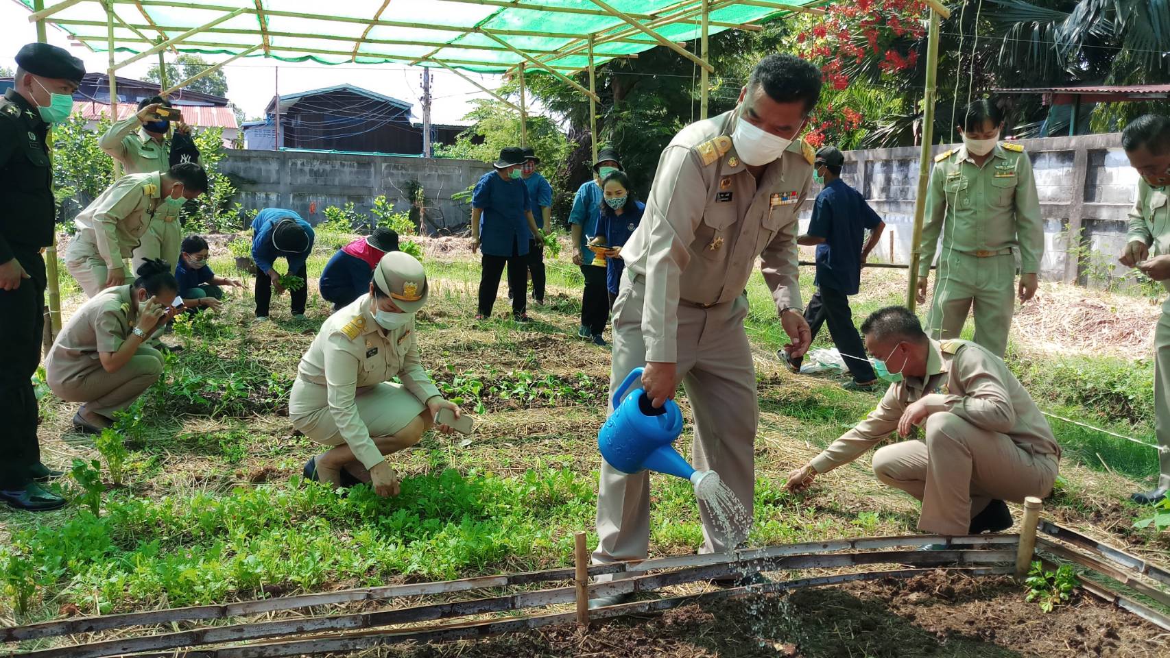 ? พช.ขอนแก่น จับมือภาคีรวมพลังสร้าง “คลังเมล็ดพันธุ์ผัก” ขยายผล 90 วัน ปลูกผักสวนครัว สร้างความมั่นคงทางอาหาร” ?