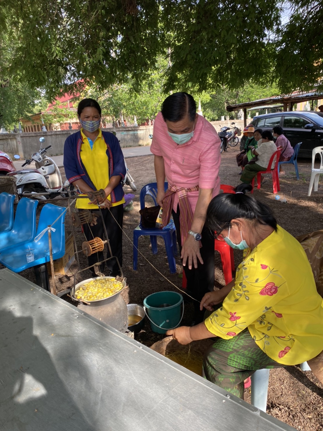 ?รองผู้ว่าราชการจังหวัดขอนแก่น ลงพื้นที่ติดตามคัดเลือกคนกองทุนพัฒนาบทบาทสตรีดีเด่น ระดับจังหวัด ประจำปี 2563 ?