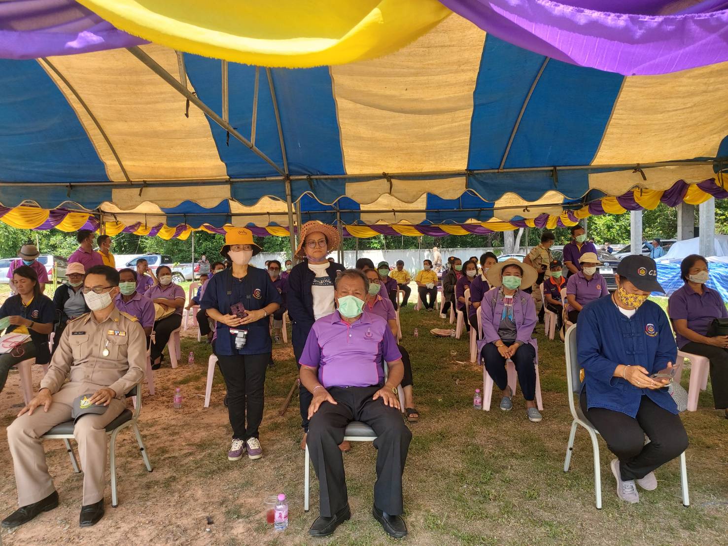 ? จังหวัดขอนแก่น : จัดกิจกรรมพลังสตรีอาสาพัฒนา ปลูกป่าเฉลิมพระเกียรติ เนื่องในโอกาสวันเฉลิมพระชนมพรรษา สมเด็จพระนางเจ้าฯ พระบรมราชินี และกิจกรรมปลูกผักสวนครัว เพื่อสร้างความมั่นคงทางอาหาร ตามพระดำริของเจ้าพระคุณสมเด็จพระอริยวงศาคตญาณ สมเด็จพระสังฆราช สกลมหาสังฆปริณายก ?