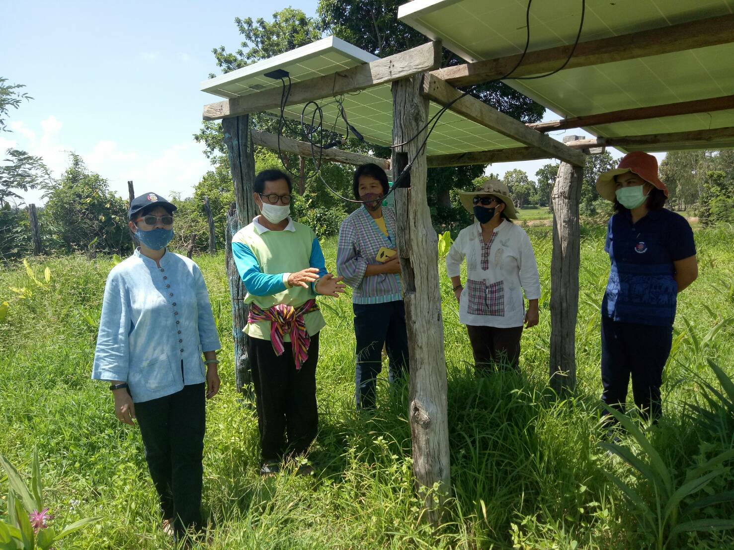 ? พช.ขอนแก่น : ลงพื้นที่ติดตามโครงการศูนย์ศึกษาและพัฒนาชุมชนตามหลักปรัชญาของเศรษฐกิจพอเพียง ?