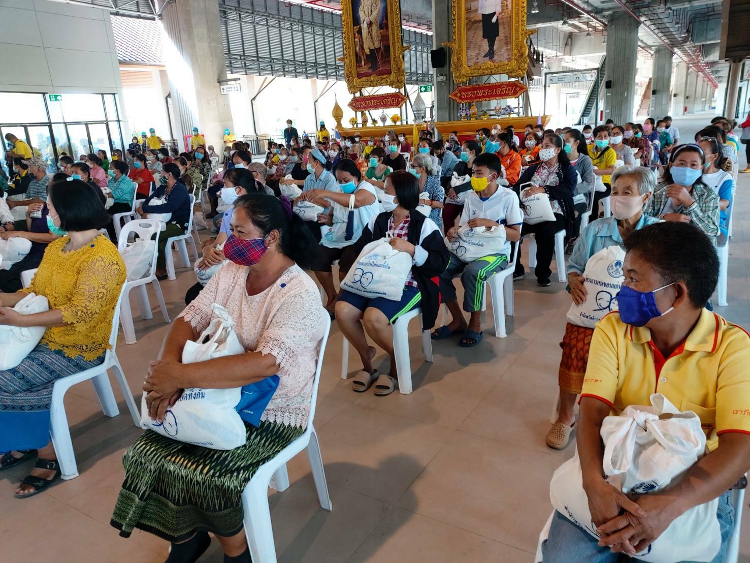 ? พช.ขอนแก่น : ร่วมกิจกรรมเนื่องในโอกาสวันเฉลิมพระชนมพรรษาสมเด็จพระนางเจ้าฯ พระบรมราชินี ?