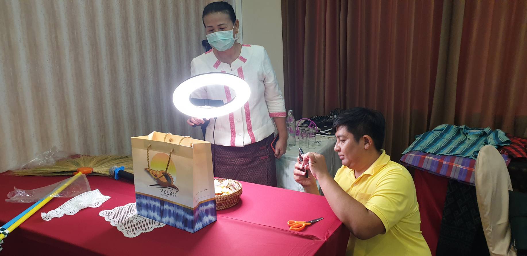 ? พช.ขอนแก่น : จัดประชุมเชิงปฏิบัติการเพื่อพัฒนาศักยภาพผู้ประกอบการสู่ยุค 4.0 (รุ่นที่ 2) วันที่สอง ?