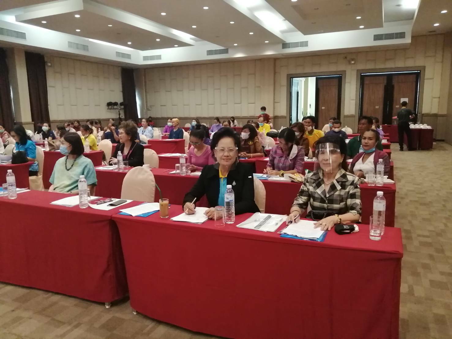 ? พช.ขอนแก่น : จัดประชุมเชิงปฏิบัติการองค์กรสตรีระดับภาค (กพสภ.) ในการสนับสนุนงานสัมมาชีพชุมชน?