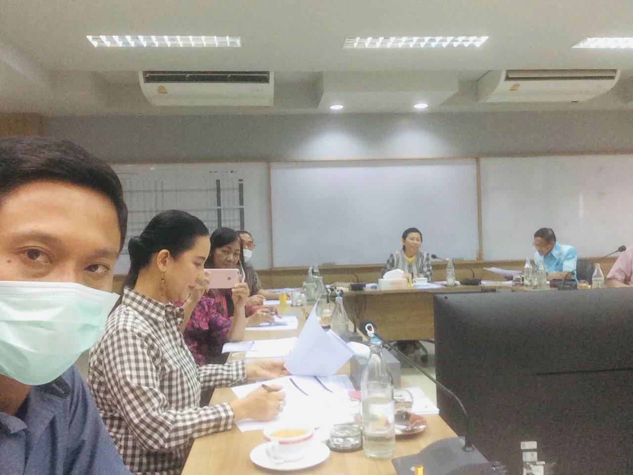 ? พช.ขอนแก่น : ร่วมสนับสนุนการดำเนินงานสอบสัมภาษณ์บุคคลเข้าทำงานที่ศูนย์ส่งเสริมและพัฒนาสินค้า OTOP จังหวัดขอนแก่น ?