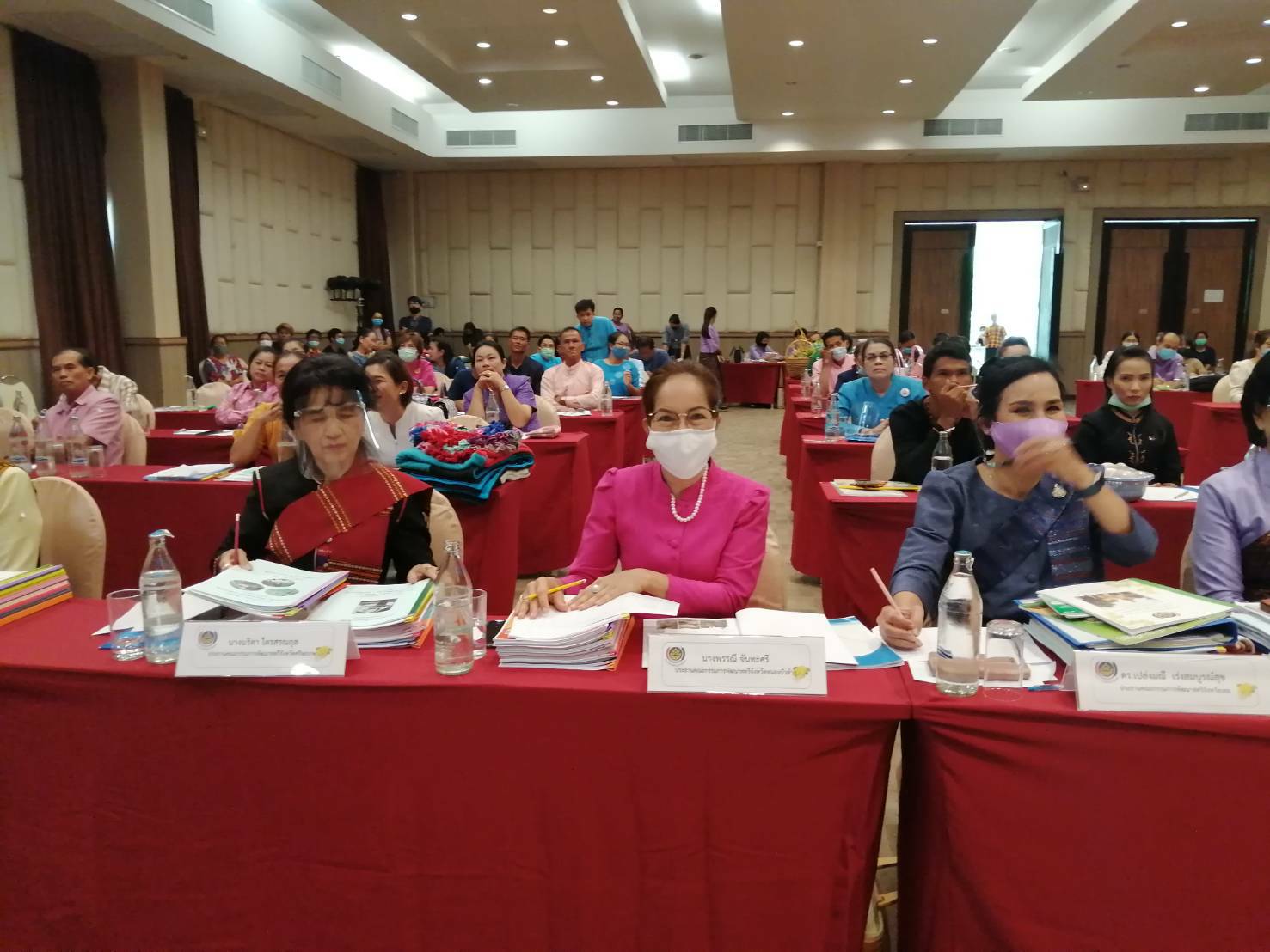 ? พช.ขอนแก่น : จัดประชุมเชิงปฏิบัติการองค์กรสตรีระดับภาค (กพสภ.) ในการสนับสนุนงานสัมมาชีพชุมชน (วันที่สอง) ?