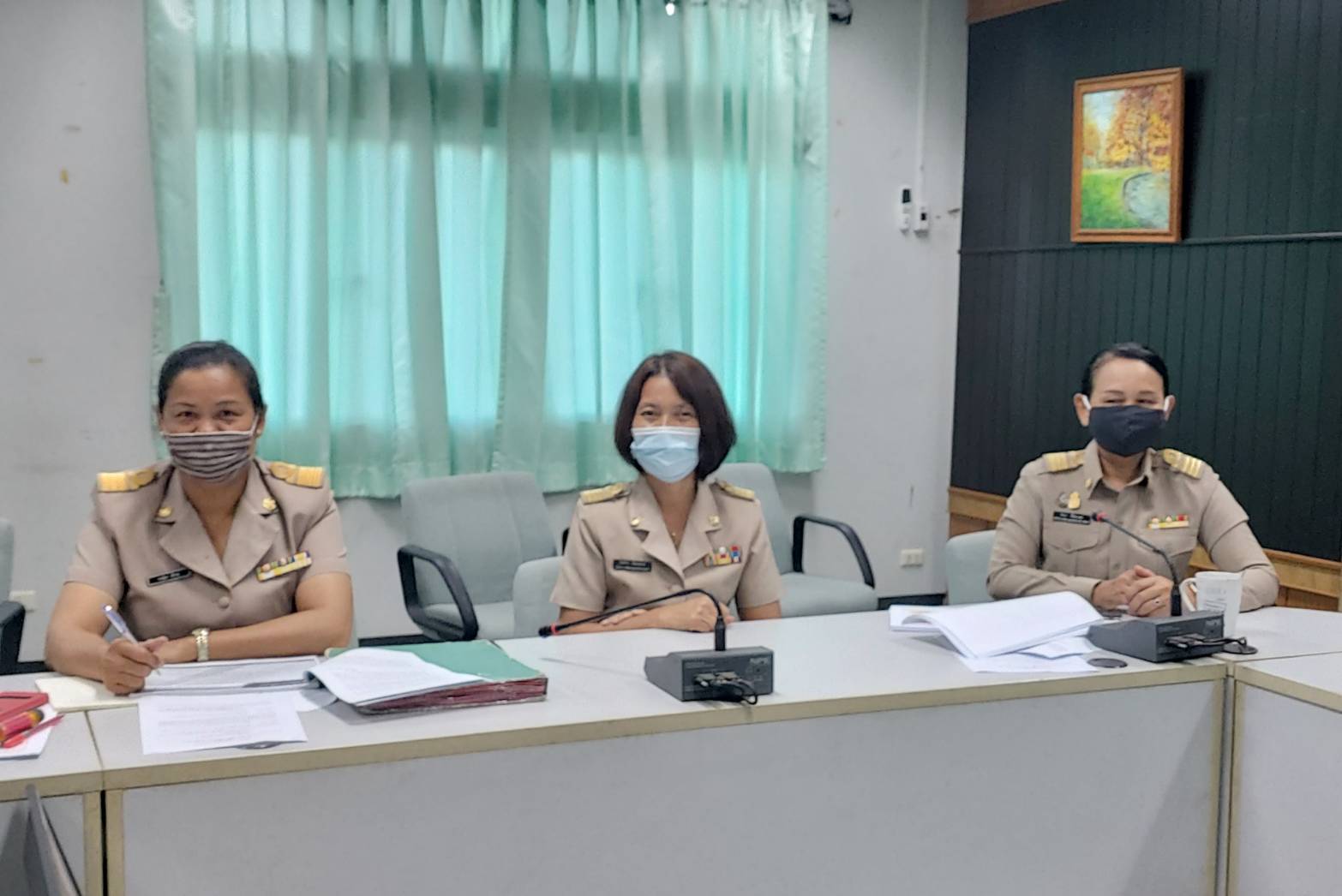 ? พช.ขอนแก่น : ร่วมรับฟังการประชุมกรมการพัฒนาชุมชน ครั้งที่ 6/2563 ผ่านระบบวีดิทัศน์ทางไกล (Video Conference System : VCS) กระทรวงมหาดไทย ?