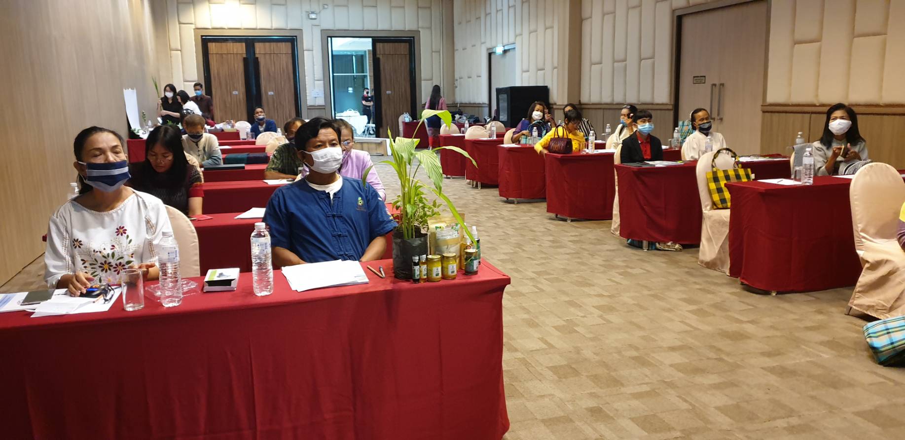 ? พช.ขอนแก่น : จัดประชุมเชิงปฏิบัติการเพื่อพัฒนาศักยภาพผู้ประกอบการสู่ยุค 4.0 (วันที่ 2) ?