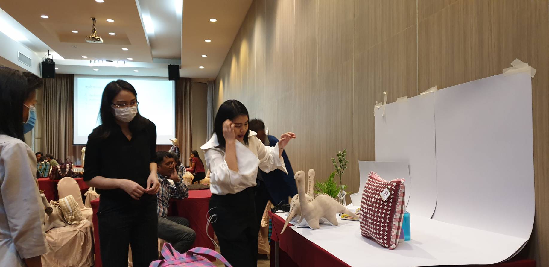 ? พช.ขอนแก่น : จัดประชุมเชิงปฏิบัติการเพื่อพัฒนาศักยภาพผู้ประกอบการสู่ยุค 4.0 (วันที่ 2) ?
