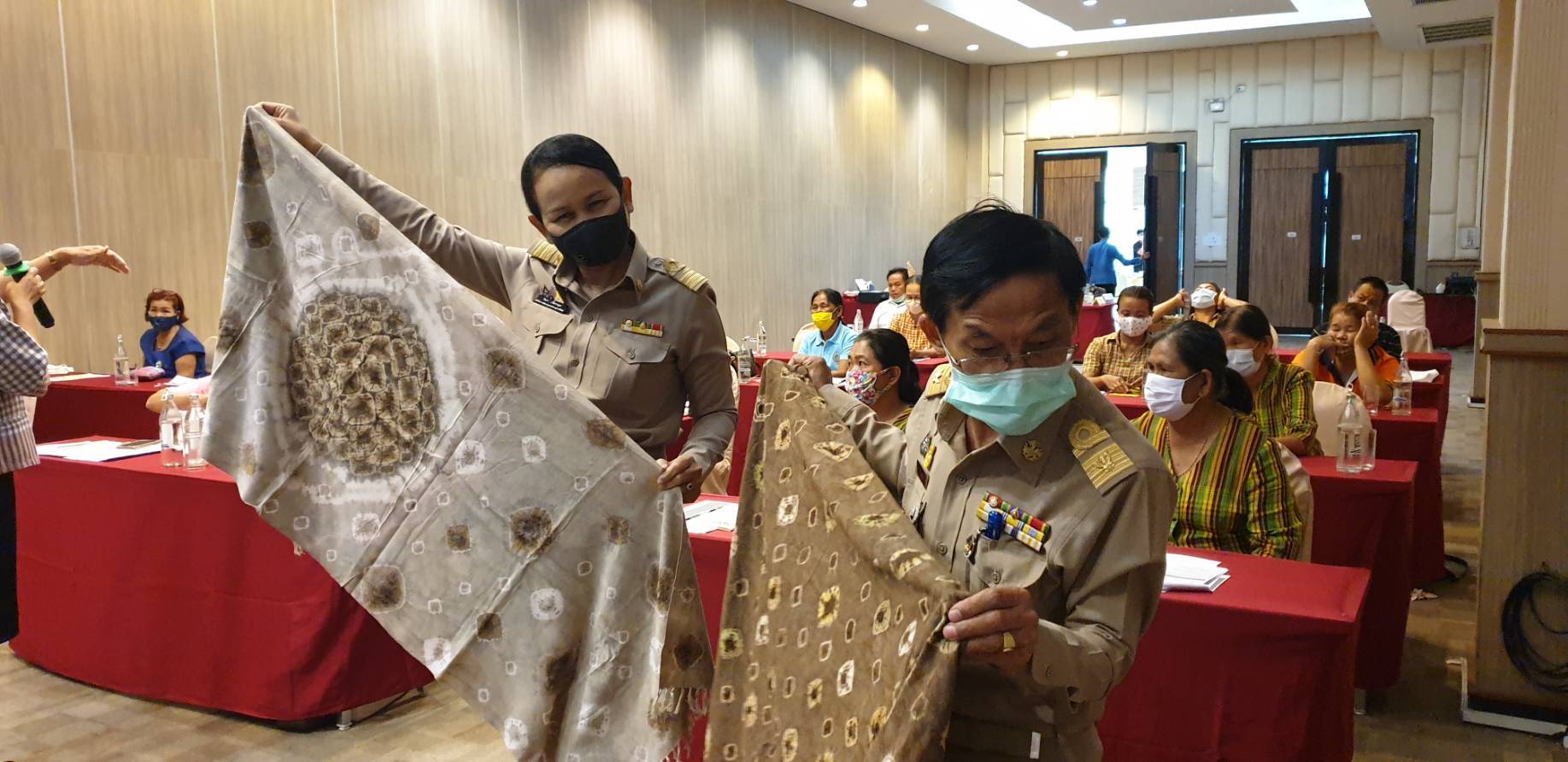 ? พช.ขอนแก่น จัดกิจกรรมค้นหากลุ่มแกนนำและสร้างเครือข่ายผู้ผลิต ผู้ประกอบการผ้าขาวม้า ?