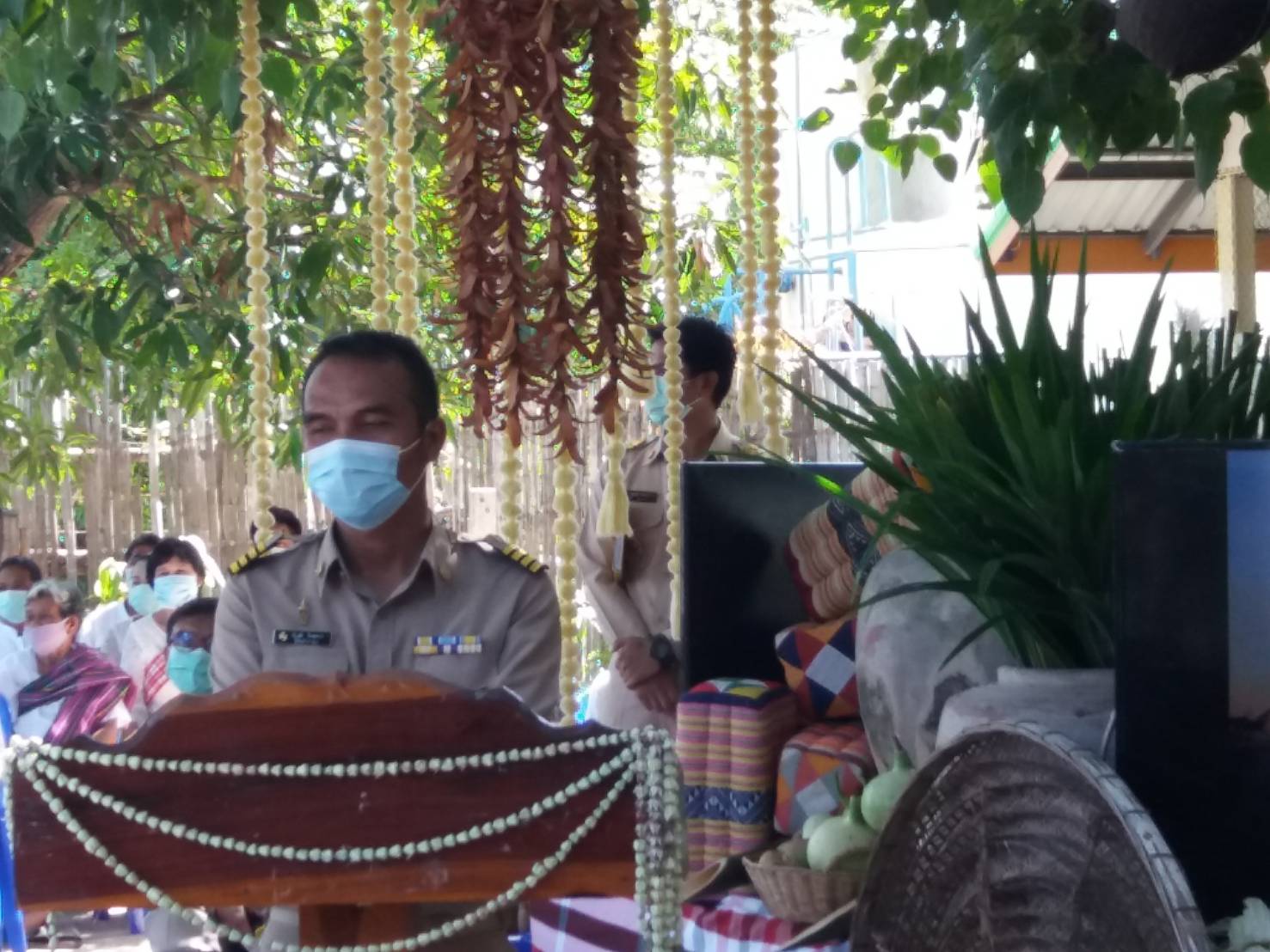 ? พช.ขอนแก่น ร่วมคัดเลือกหมู่บ้านเข้มแข็งตามแนวทาง “แผ่นดินธรรม แผ่นดินทอง” (หมู่บ้าน อยู่เย็น) ประจำปี 2563 ระดับจังหวัด ?