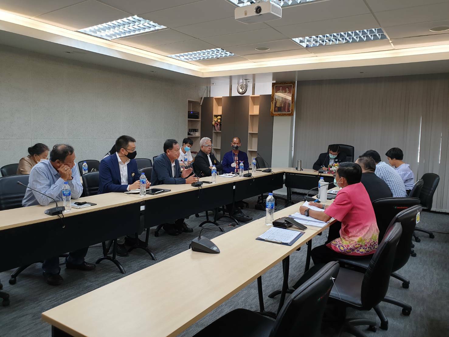 ? พช.ขอนแก่น ร่วมประชุมกลุ่มย่อยคณะกรรมการกระตุ้นเศรษฐกิจฐานราก ?