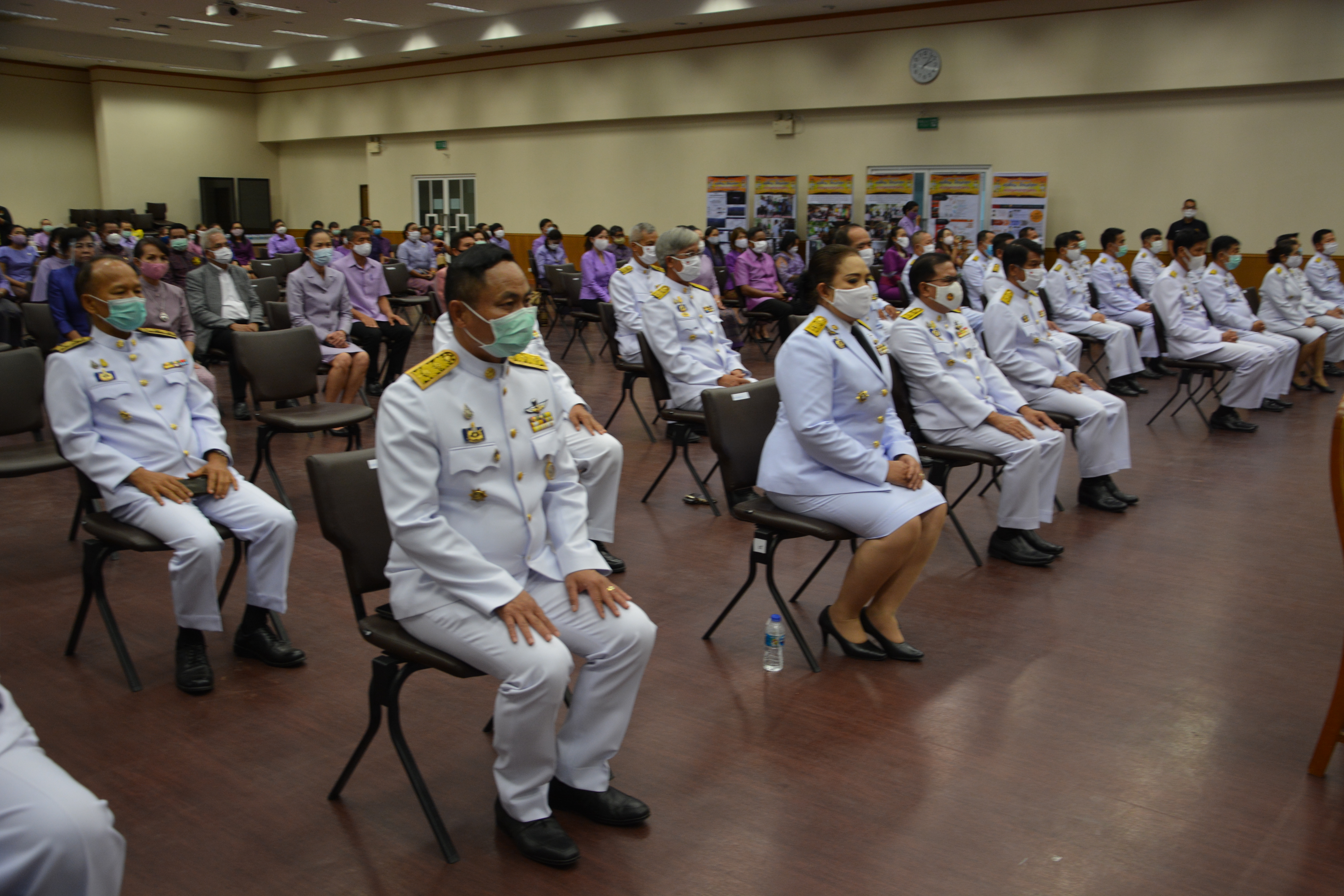 ? จังหวัดขอนแก่น จัดพิธีรับพระราชทานเมล็ดพันธุ์ผักจากสมเด็จพระกนิษฐาธิราชเจ้า กรมสมเด็จพระเทพรัตนราชสุดาฯ สยามบรมราชกุมารี ?