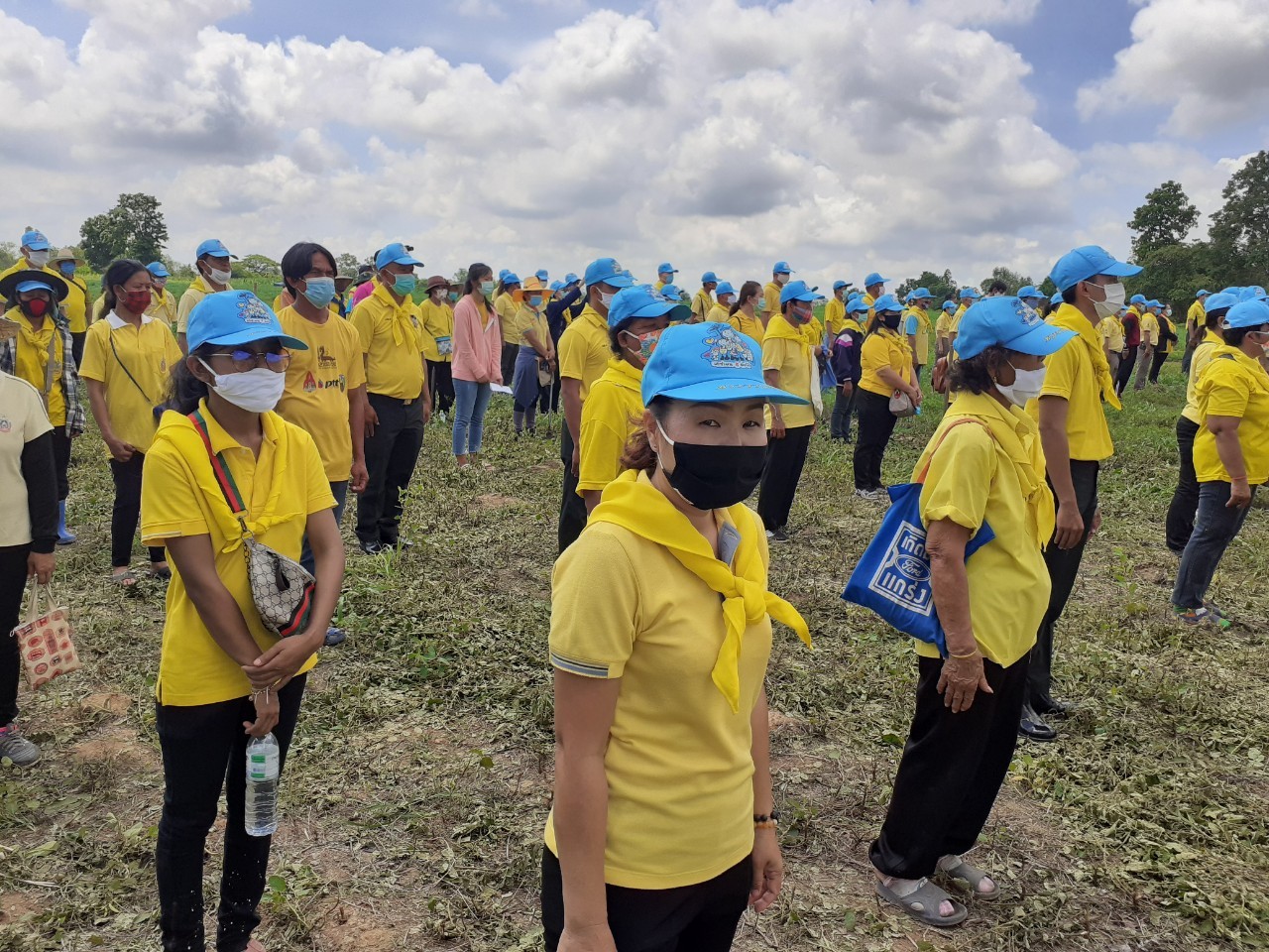 ? พช.ขอนแก่น : ร่วมกิจกรรมเนื่องในโอกาสวันเฉลิมพระชนมพรรษาสมเด็จพระนางเจ้าฯ พระบรมราชินี ?