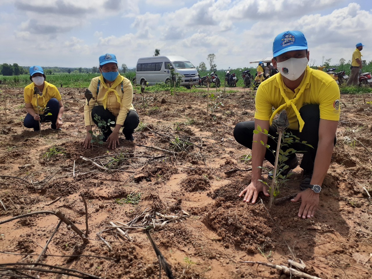 ? พช.ขอนแก่น : ร่วมกิจกรรมเนื่องในโอกาสวันเฉลิมพระชนมพรรษาสมเด็จพระนางเจ้าฯ พระบรมราชินี ?