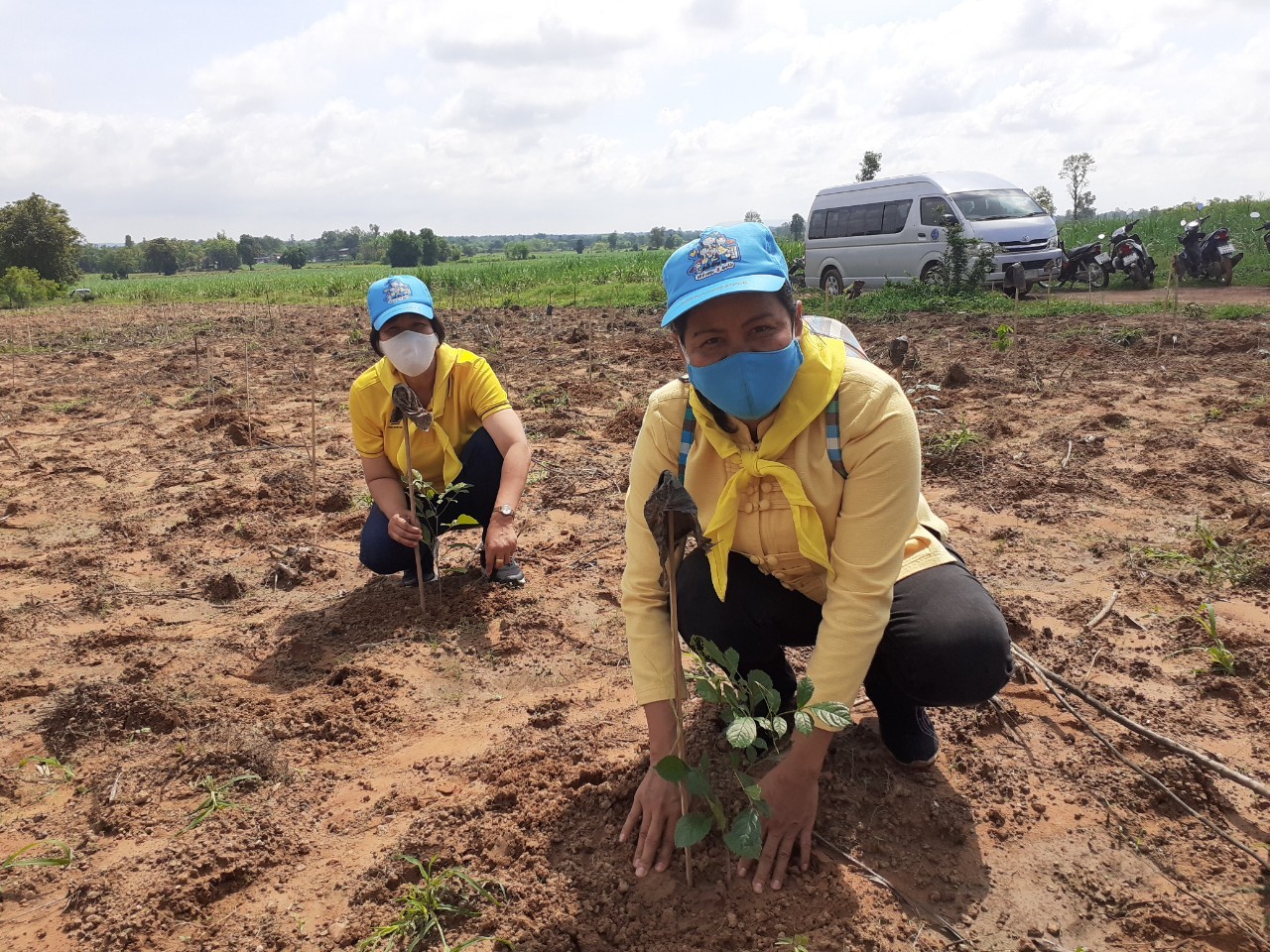 ? พช.ขอนแก่น : ร่วมกิจกรรมเนื่องในโอกาสวันเฉลิมพระชนมพรรษาสมเด็จพระนางเจ้าฯ พระบรมราชินี ?