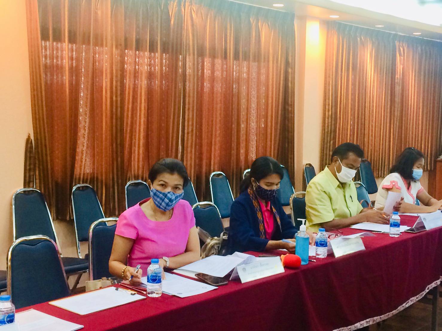 ?พช.ขอนแก่น : จัดประชุมคณะทำงานดำเนินงานการประกวดผ้าสืบสาน อนุรักษ์ศิลป์ ผ้าถิ่นไทย ดำรงไว้ในแผ่นดิน ?
