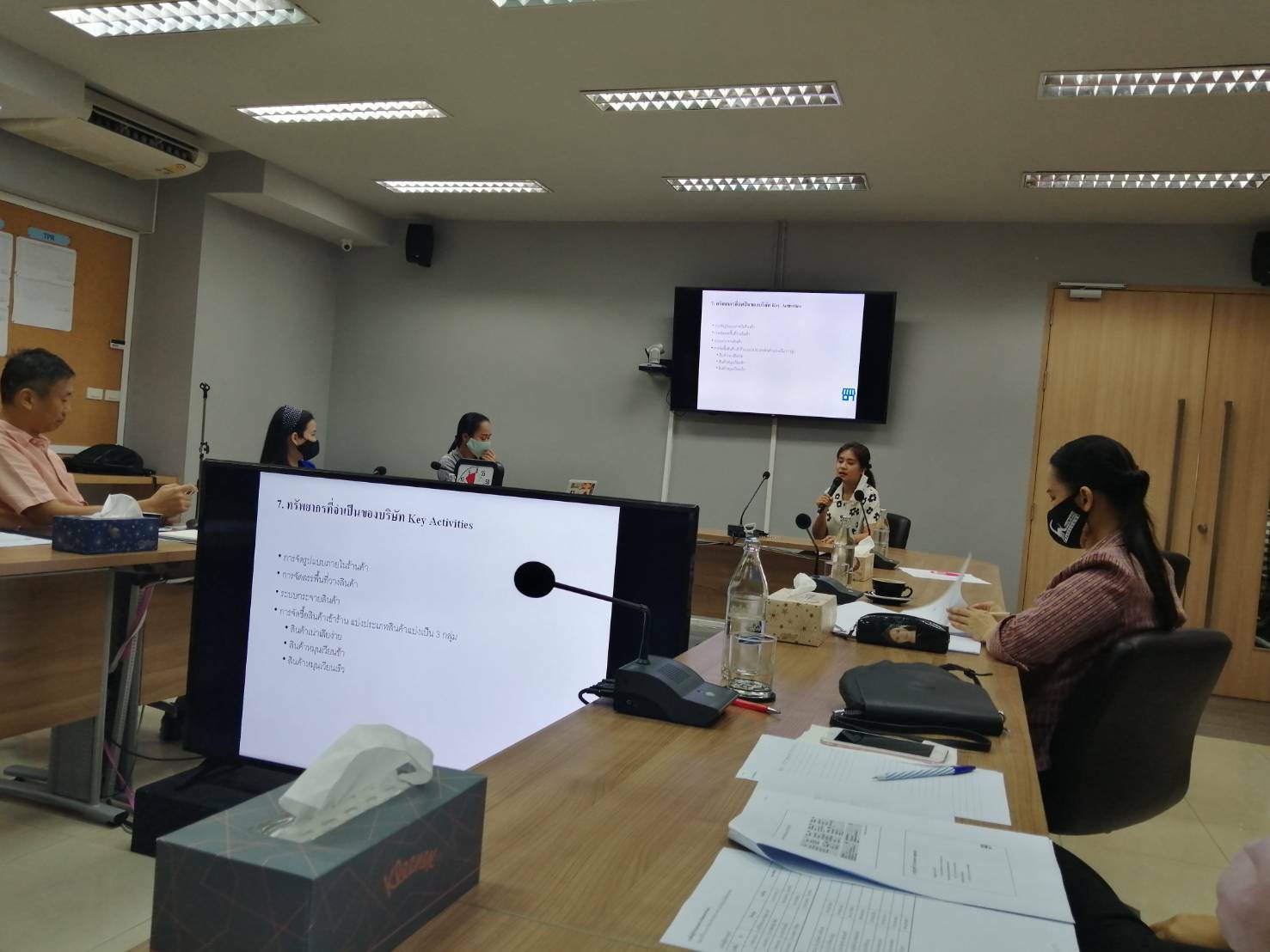 ? พช.ขอนแก่น ร่วมสนับสนุนการสอบสัมภาษณ์ผู้ผ่านการพิจารณาคัดเลือกเป็นผู้จัดการ/ผู้ปฏิบัติงาน ศูนย์ส่งเสริมและพัฒนาสินค้า OTOP จังหวัดขอนแก่น ?