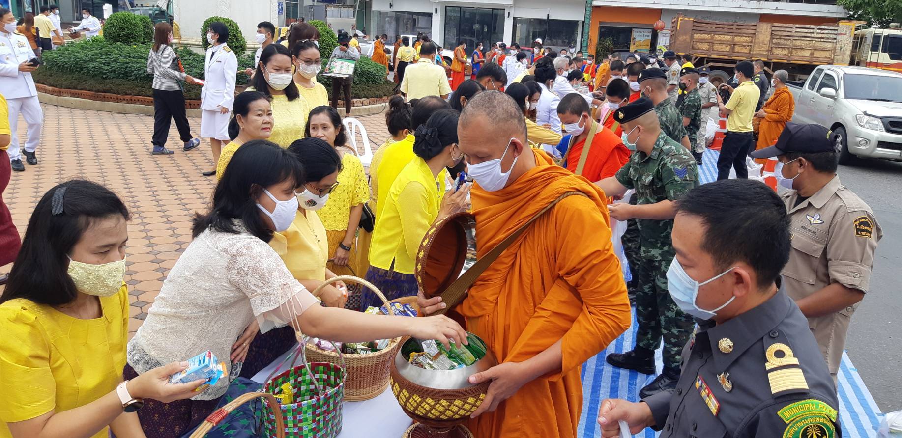 ? พช.ขอนแก่น : ร่วมกิจกรรมเฉลิมพระเกียรติเนื่องในโอกาสวันเฉลิมพระชนมพรรษาพระบาทสมเด็จพระเจ้าอยู่หัว 28 กรกฎาคม 2563 ?