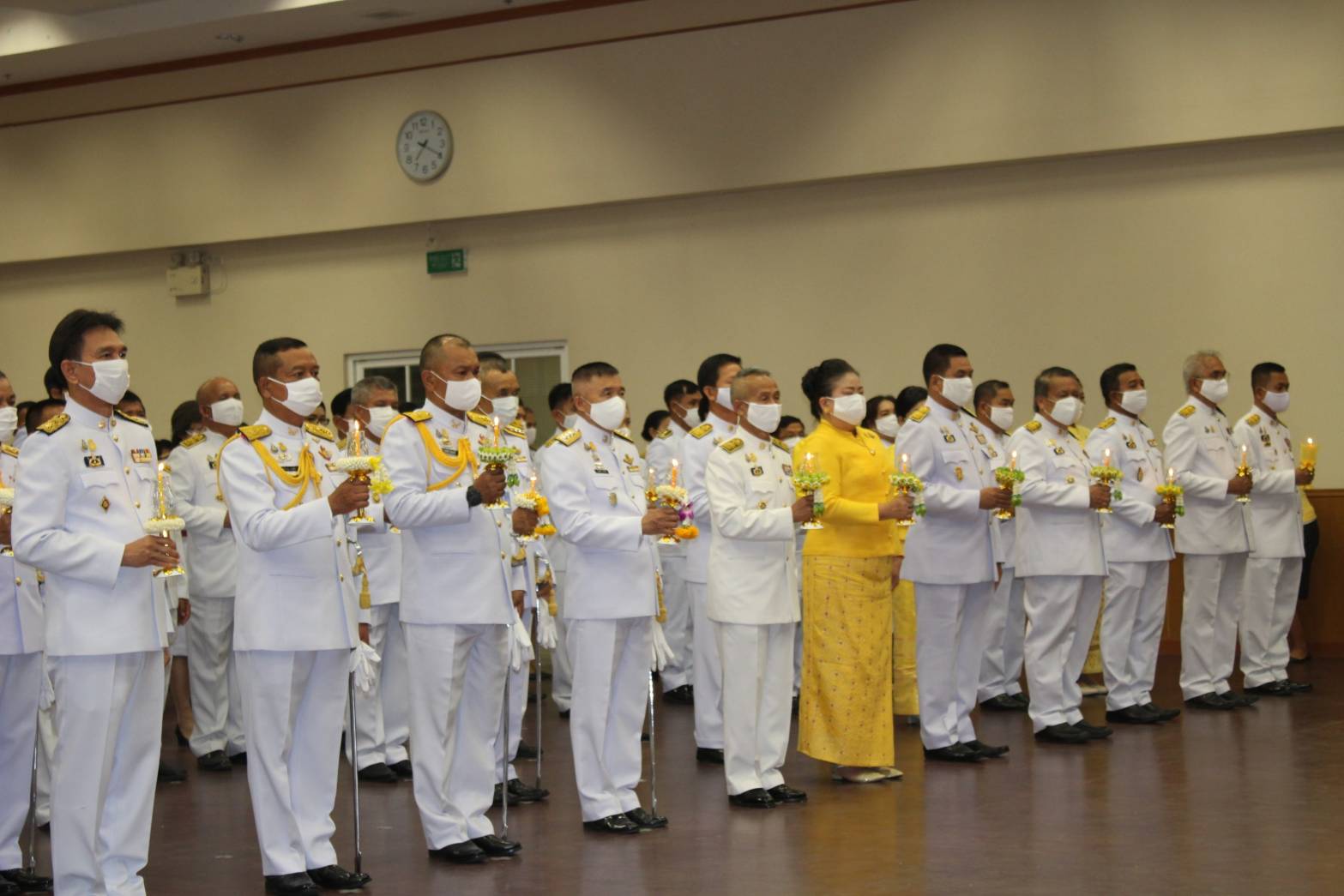 ? พช.ขอนแก่น : ร่วมพิธีถวายเครื่องราชสักการะและวางพานพุ่ม พิธีจุดเทียนชัยถวายพระพรชัยมงคล เนื่องในโอกาสวันเฉลิมพระชนมพรรษาพระบาทสมเด็จพระเจ้าอยู่หัว 28 กรกฎาคม 2563 ?