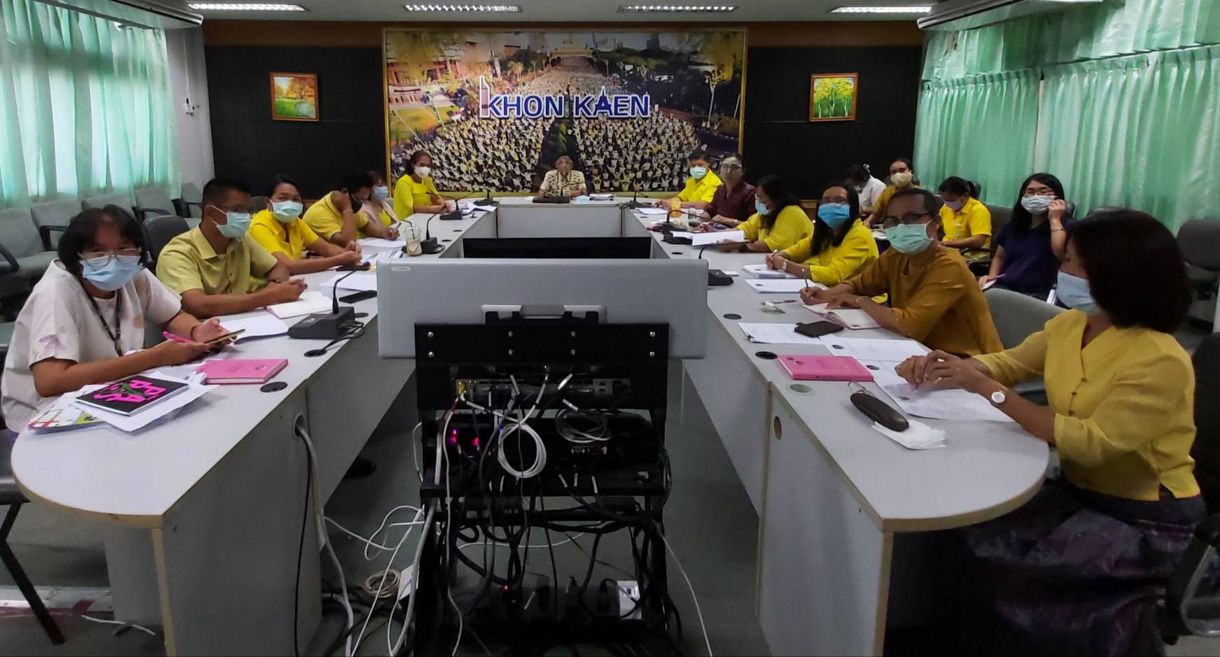 ? พช.ขอนแก่น : ร่วมรับฟังการประชุมกรมการพัฒนาชุมชน ครั้งที่ 7/2563 ผ่านระบบวีดิทัศน์ทางไกล (Video Conference System : VCS) กระทรวงมหาดไทย ?
