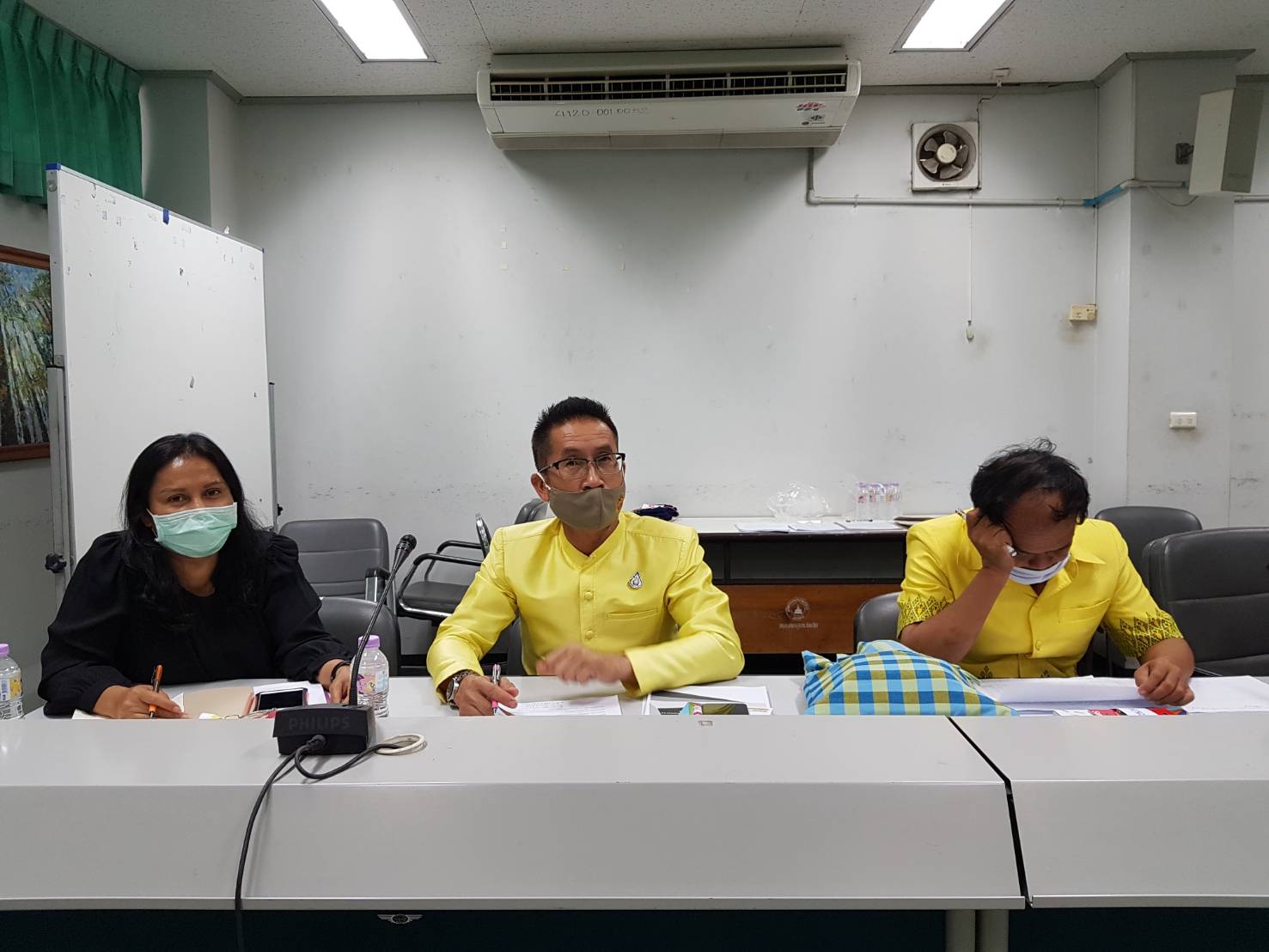 ? พช.ขอนแก่น : จัดประชุมชี้แจงแนวทางการดำเนินโครงการพัฒนาพื้นที่ต้นแบบการพัฒนาคุณภาพชีวิตตามหลักทฤษฎีใหม่ ประยุกต์สู่ “โคก หนอง นาโมเดล”ครั้งที่ 1/2563 ?