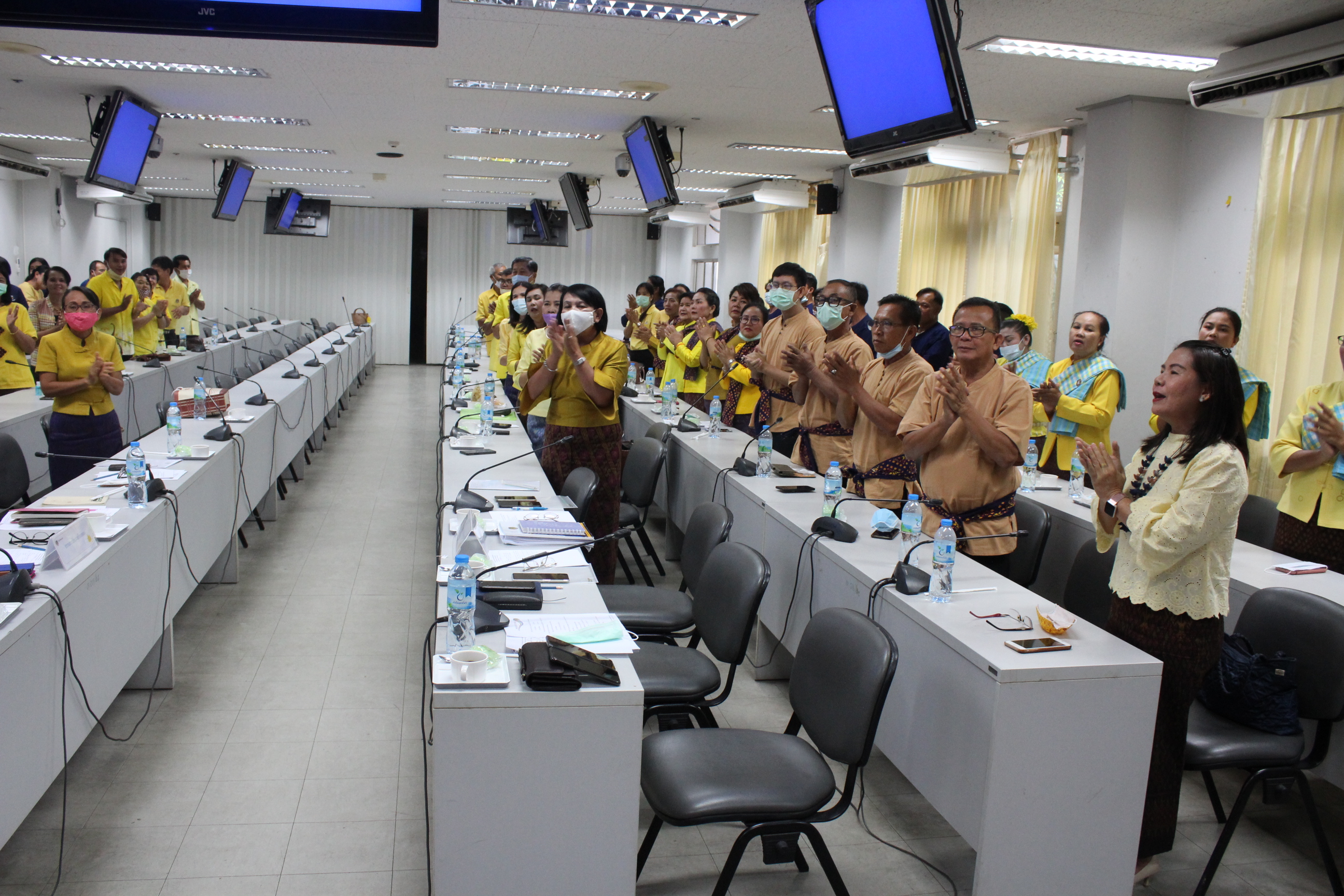 ? พช.ขอนแก่น : จัดกิจกรรมประกวดขับร้องเพลงประสานเสียง “มาร์ชพัฒนาชุมชน” ?