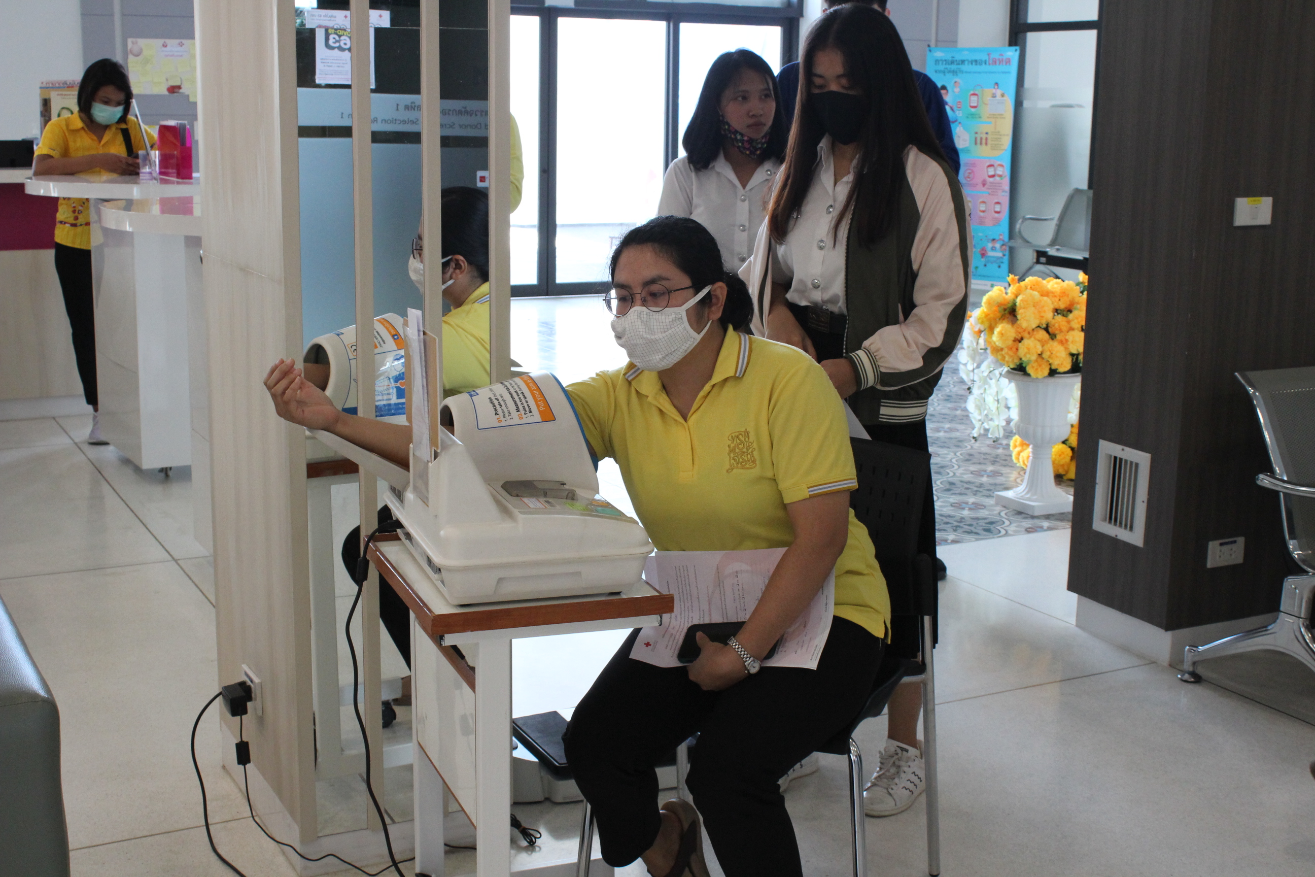 ? พช.ขอนแก่น : ร่วมบริจาคโลหิตเพื่อเฉลิมพระเกียรติและถวายเป็นพระราชกุศลแด่พระบาทสมเด็จพระปรเมนทรรามาธิบดีศรีสินทรมหาวชิราลงกรณ พระวชิรเกล้าเจ้าอยู่หัว เนื่องในโอกาสวันเฉลิมพระชนมพรรษา 28 กรกฎาคม 2563 ?