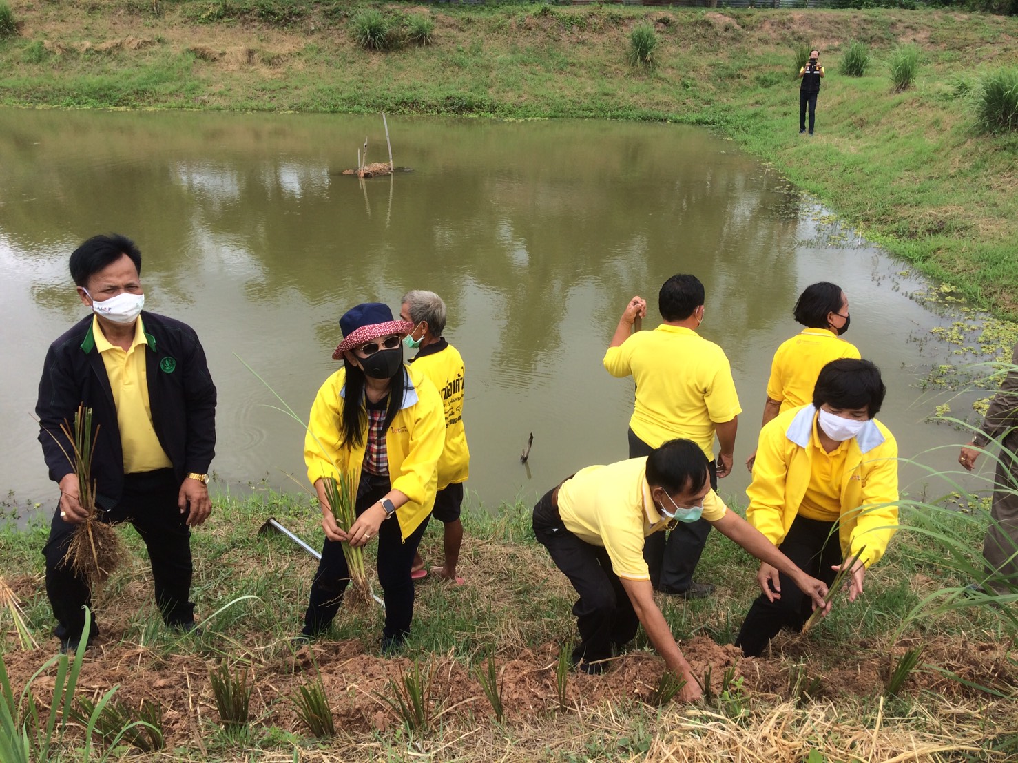 ? พช.ขอนแก่น เดินหน้า เอามื้อสามัคคี โคก หนอง นาโมเดล ?