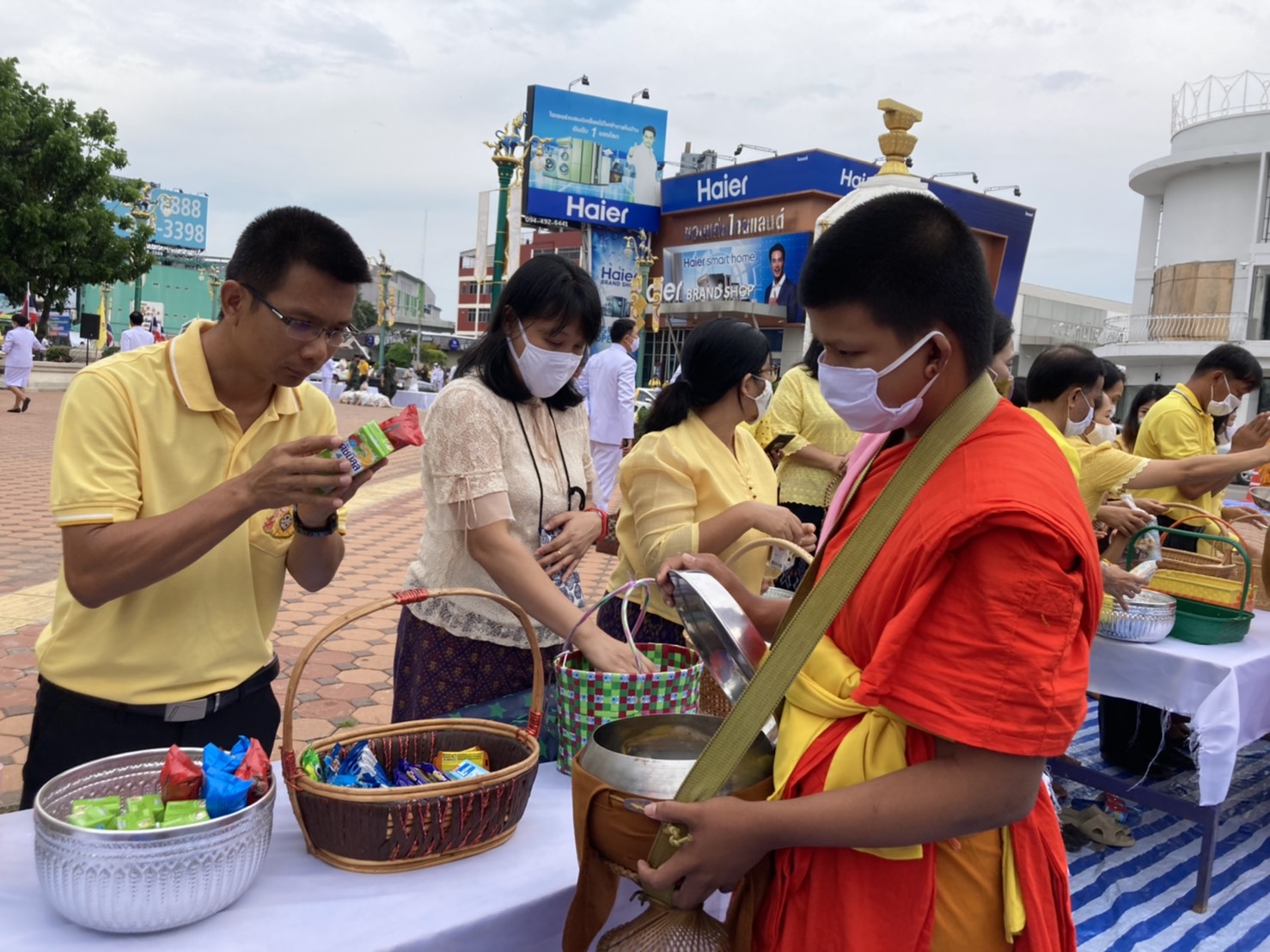 ? พช.ขอนแก่น : ร่วมกิจกรรมเฉลิมพระเกียรติเนื่องในโอกาสวันเฉลิมพระชนมพรรษาพระบาทสมเด็จพระเจ้าอยู่หัว 28 กรกฎาคม 2563 ?