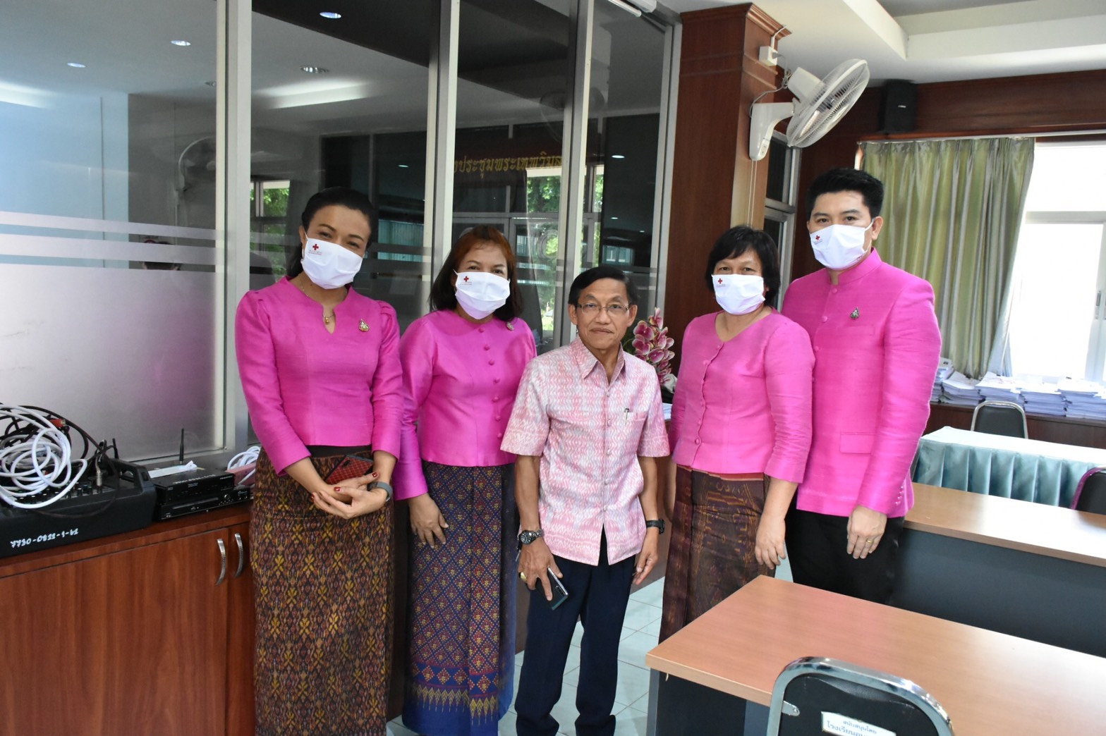 ?พช.ขอนแก่น ร่วม “สืบสาน อนุรักษ์ศิลป์ ผ้าถิ่นไทย ดำรงค์ไว้ในแผ่นดิน” ณ สำนักงานศึกษาธิการจังหวัดขอนแก่น ?