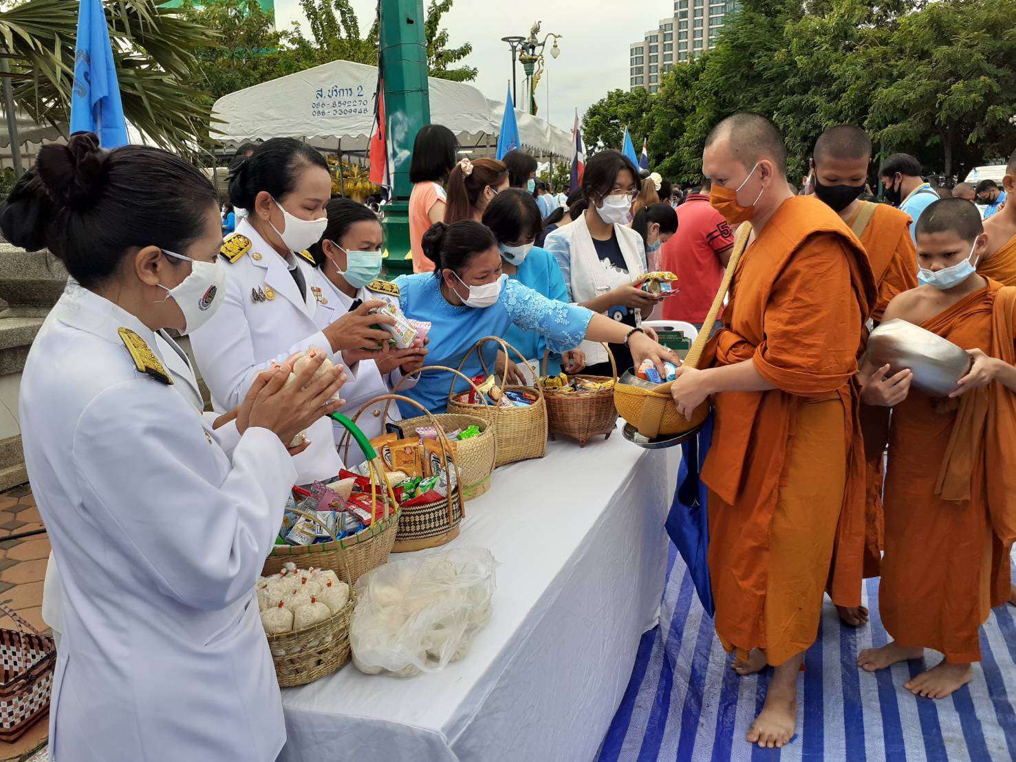 ? พช.ขอนแก่น : ร่วมกิจกรรมเฉลิมพระเกียรติสมเด็จพระนางเจ้าสิริกิติ์ พระบรมราชินีนาถ พระบรมราชชนนีพันปีหลวง เนื่องในโอกาสวันเฉลิมพระชนมพรรษา 12 สิงหาคม 2563 ?