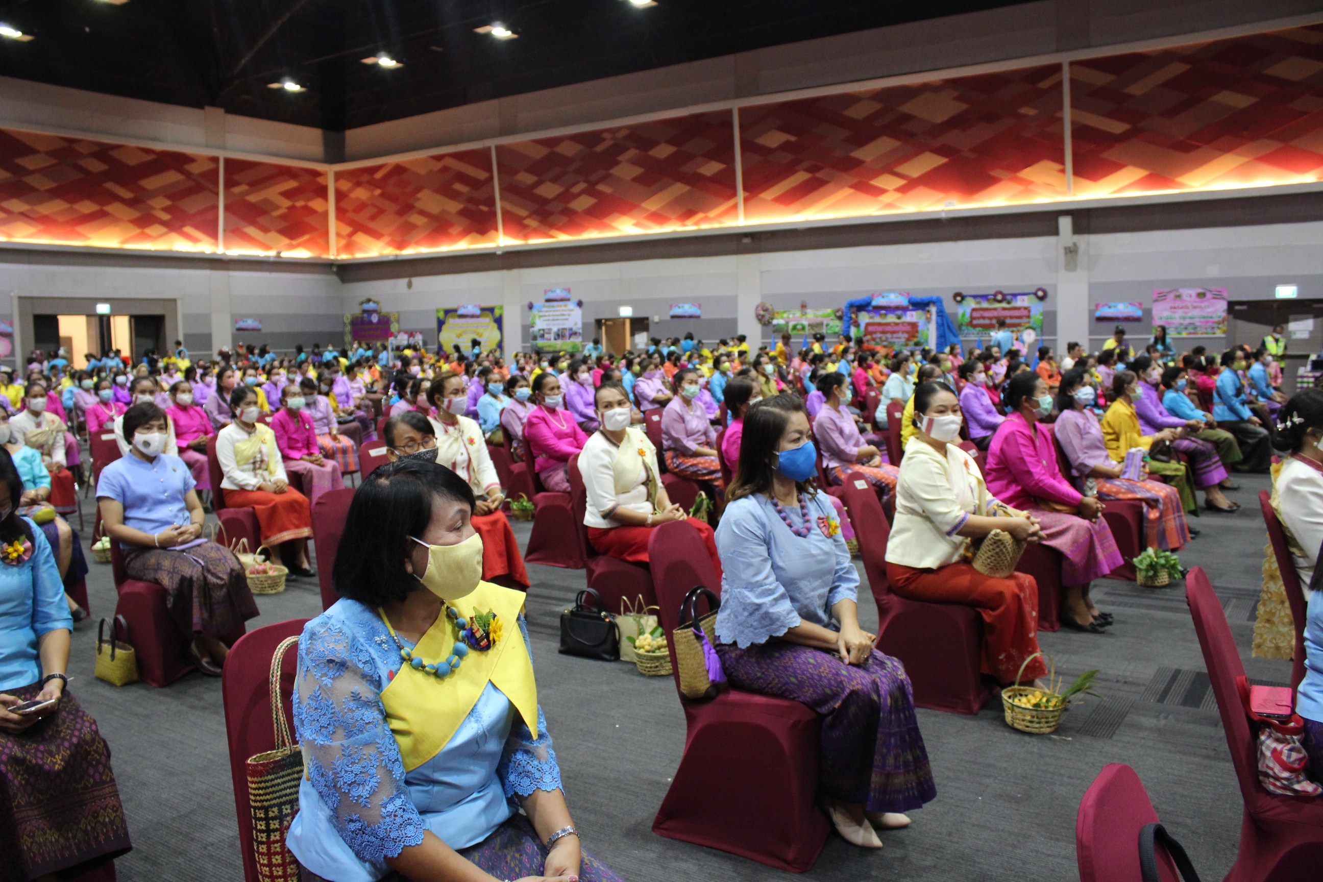 ? จังหวัดขอนแก่น : จัดงาน “วันสตรีไทย” ประจำปี 2563 ?