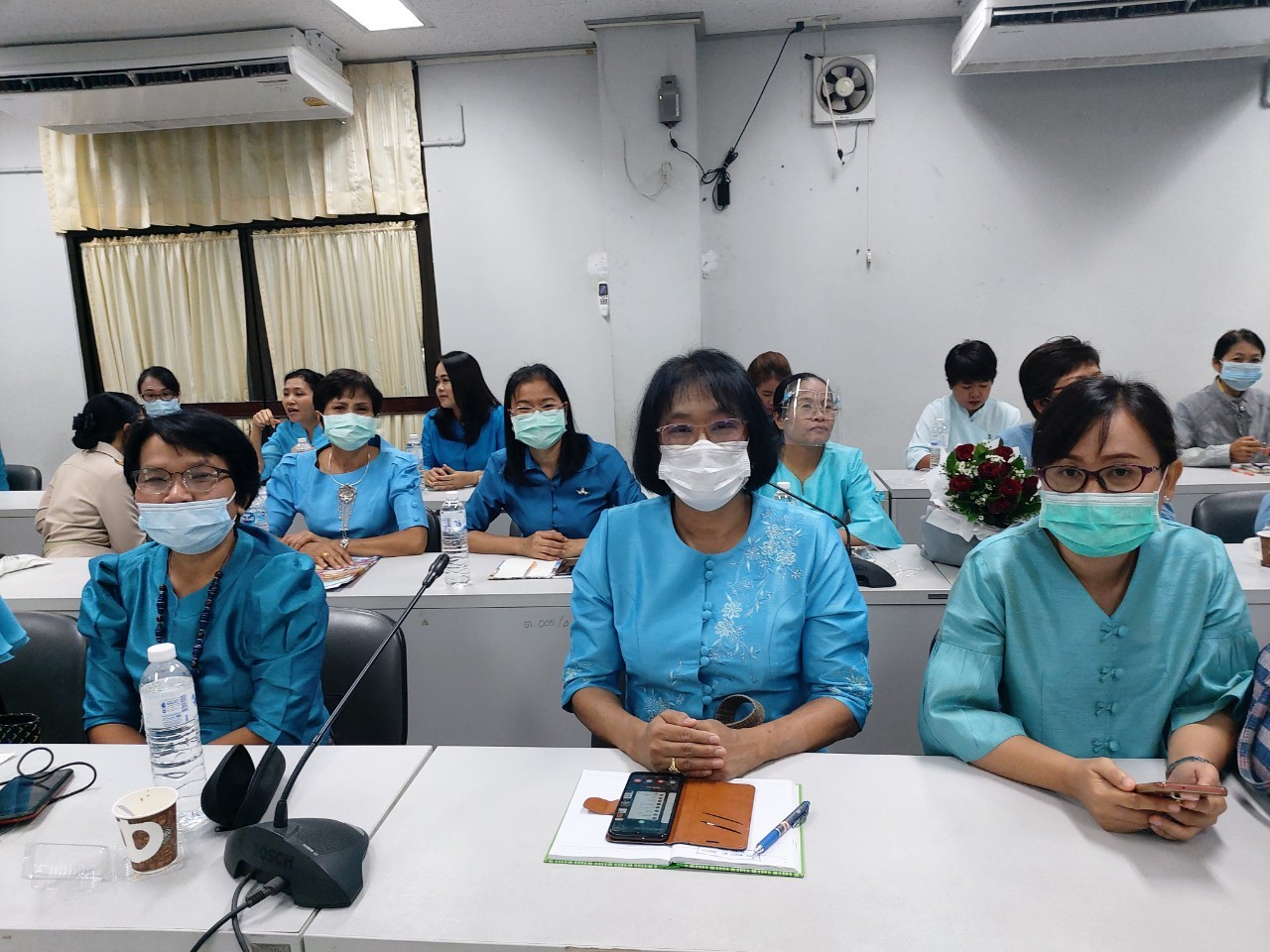 ? พช.ขอนแก่น : จัดประชุมเชิงปฏิบัติการสร้างความเข้าใจการขับเคลื่อนโครงการพัฒนาพื้นที่ต้นแบบการพัฒนาคุณภาพชีวิตตามทฤษฎีใหม่ ประยุกต์สู่ “โคก หนอง นา โมเดล” ?