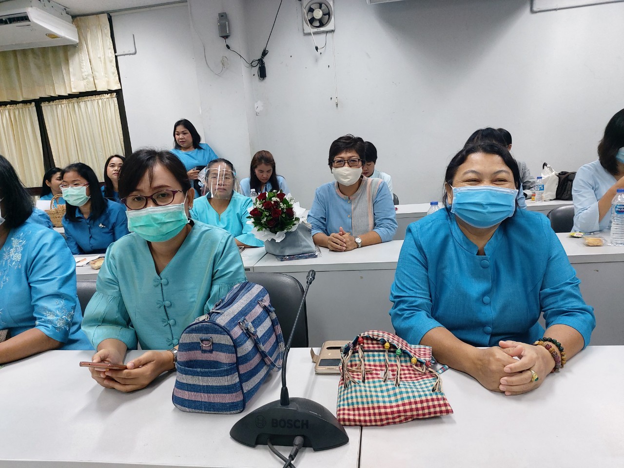 ? พช.ขอนแก่น : จัดประชุมเชิงปฏิบัติการสร้างความเข้าใจการขับเคลื่อนโครงการพัฒนาพื้นที่ต้นแบบการพัฒนาคุณภาพชีวิตตามทฤษฎีใหม่ ประยุกต์สู่ “โคก หนอง นา โมเดล” ?