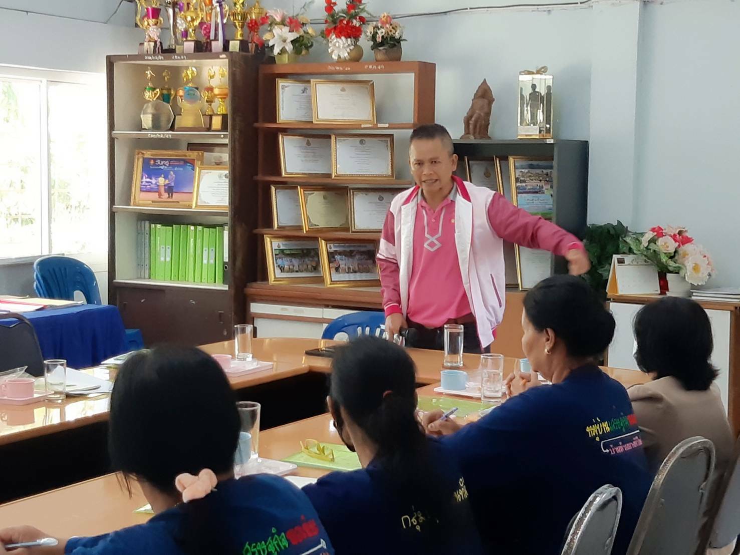 ? พช.ขอนแก่น : ดำเนินโครงการแก้ปัญหาหนี้สินภาคครัวเรือนของประชาชน โดยศูนย์จัดการกองทุนชุมชน ?
