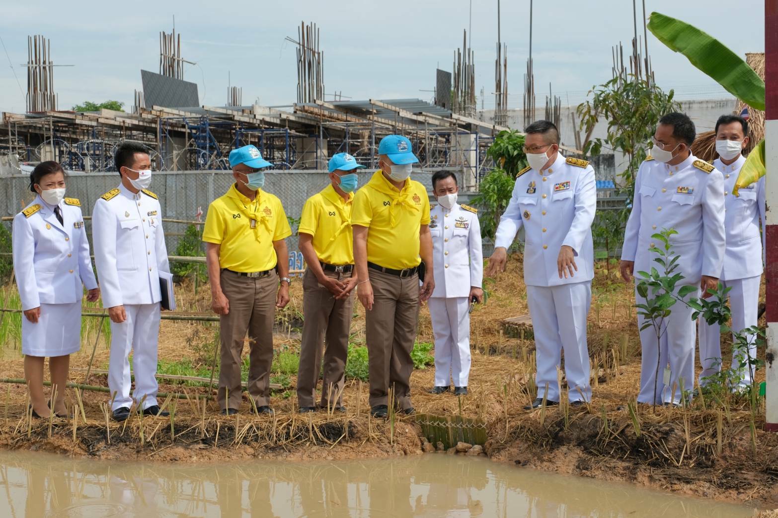 ? พช.ขอนแก่น : ร่วมพิธีมอบเกียรติบัตร โครงการพระราชทาน “โคก หนอง นา แห่งน้ำใจและความหวัง” เรือนจำกลางขอนแก่น ?