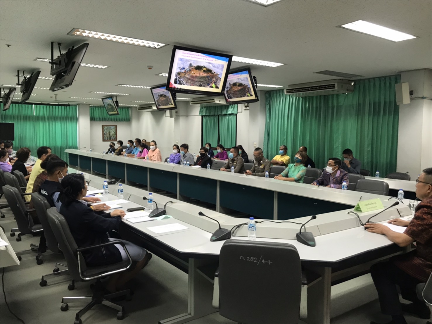 ? พช.ขอนแก่น : ร่วมประชุมหารือการจัดงานเทศกาลไหมนานาชาติ ประเพณีผูกเสี่ยวและงานกาชาด จังหวัดขอนแก่น ประจำปี 2563 ?