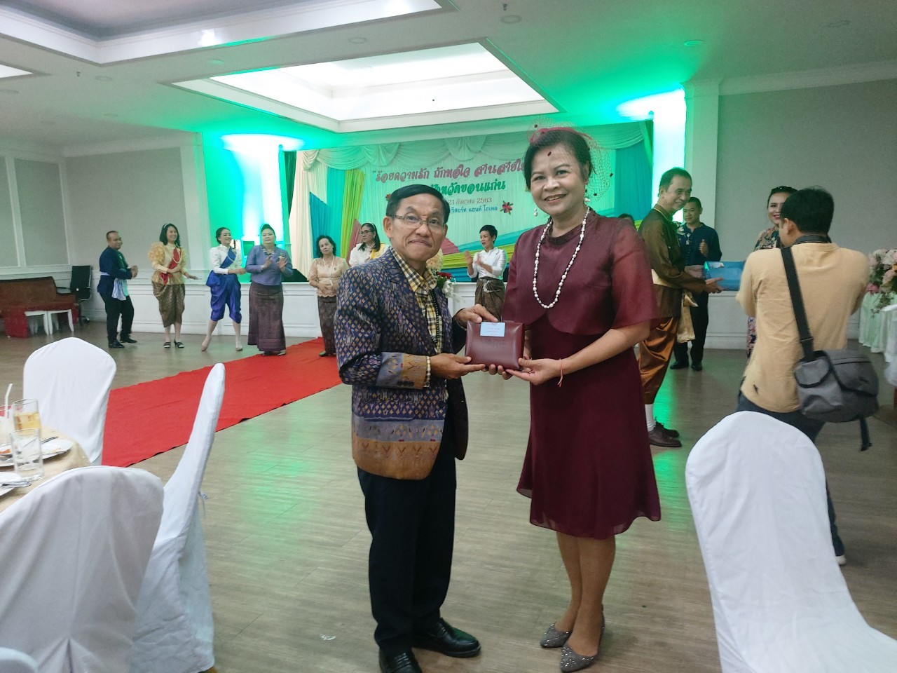 ? พช.ขอนแก่น : ร่วมงานแสดงมุทิตาจิตผู้เกษียณอายุราชการจังหวัดขอนแก่น ประจำปี พ.ศ.2563 ?