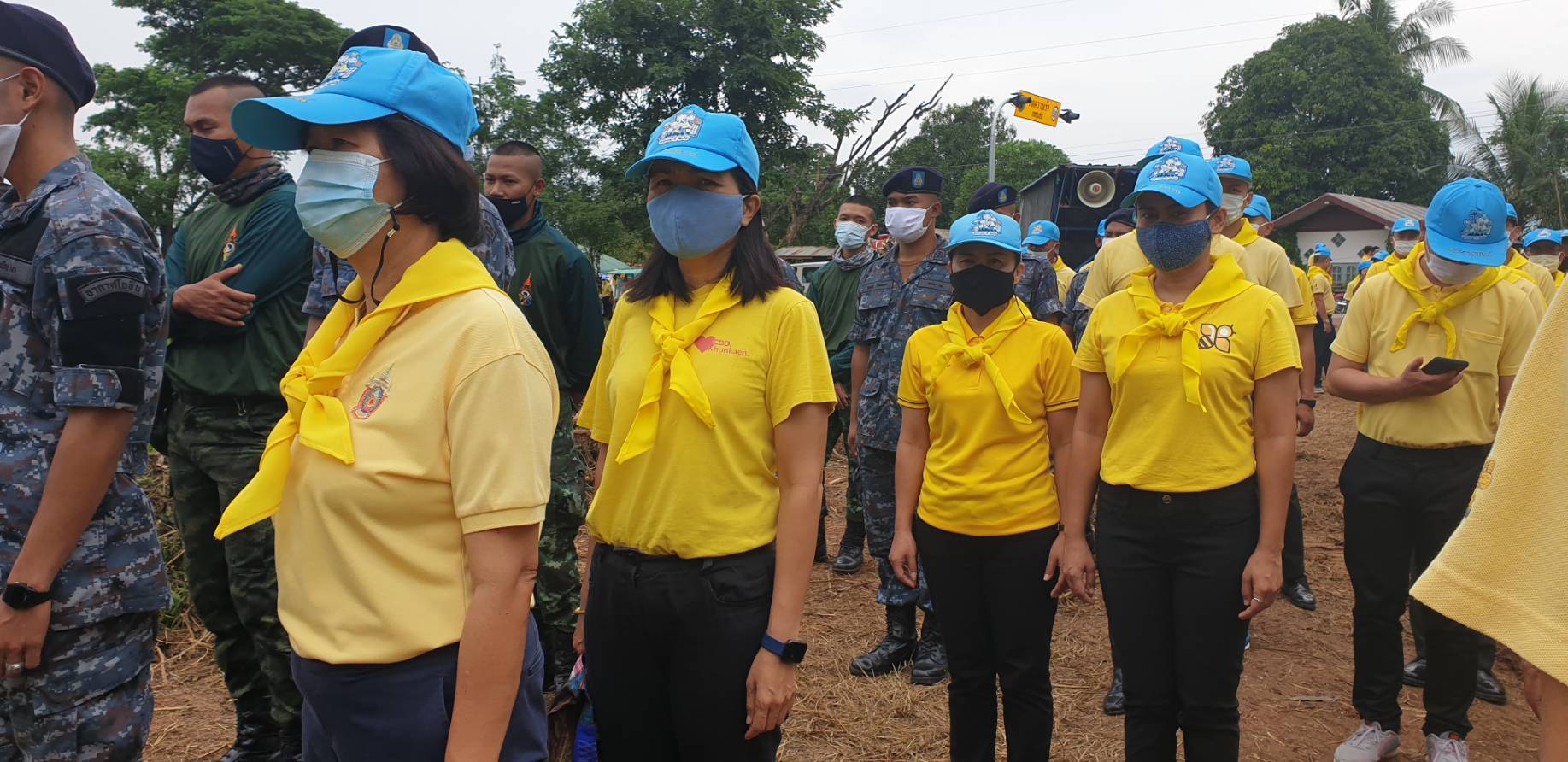 ? พช.ขอนแก่น : ร่วมพิธี เนื่องในวันคล้ายวันสวรรคตสมเด็จพระบรมชนกาธิเบศรมหาภูมิพลอดุลยเดชมหาราช บรมนาถบพิตร 13 ตุลาคม 2563 ?