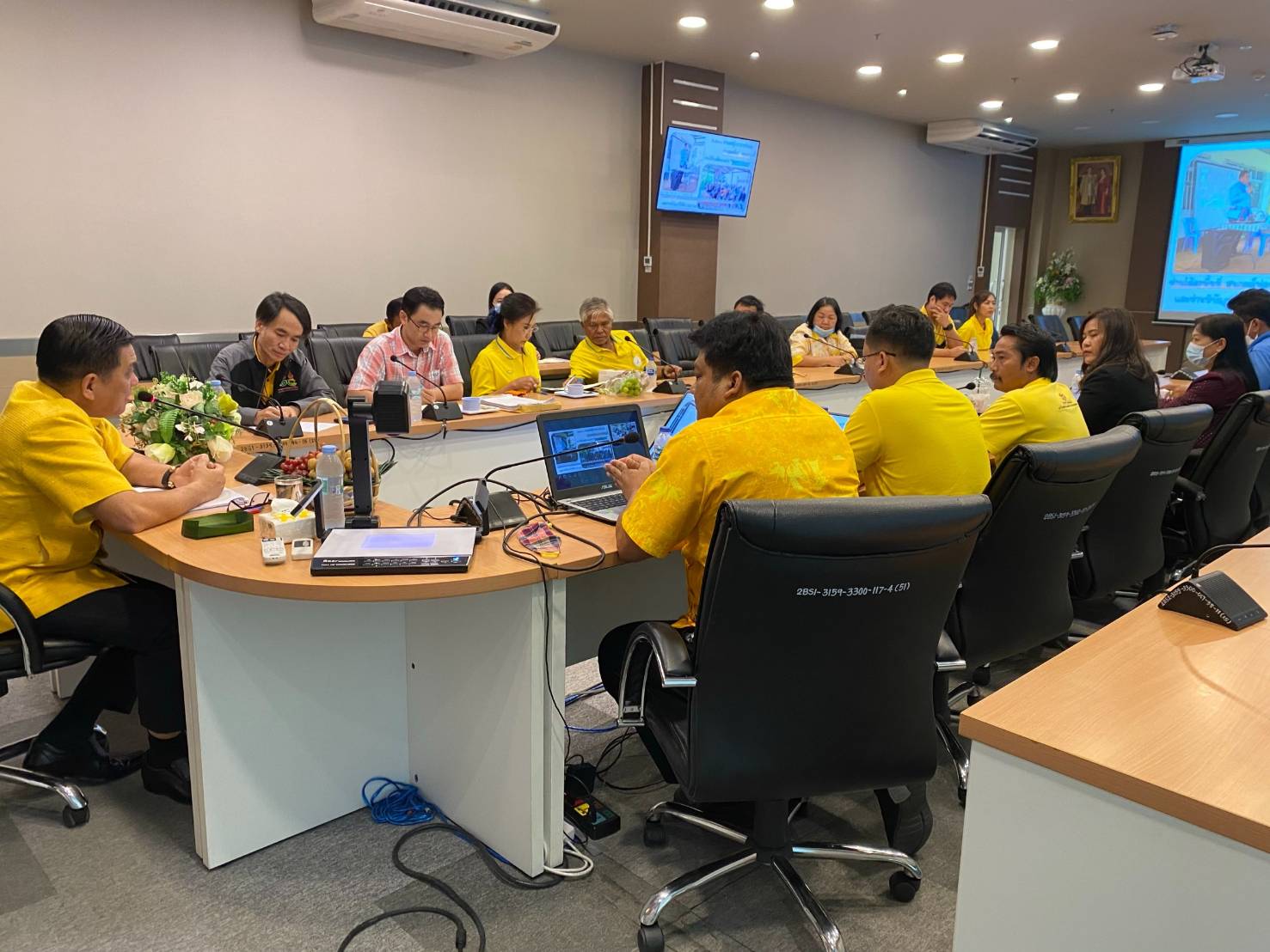 ? พช.ขอนแก่น : ร่วมประชุมขับเคลื่อนเกษตรกรสู่ Smart Farmer ?